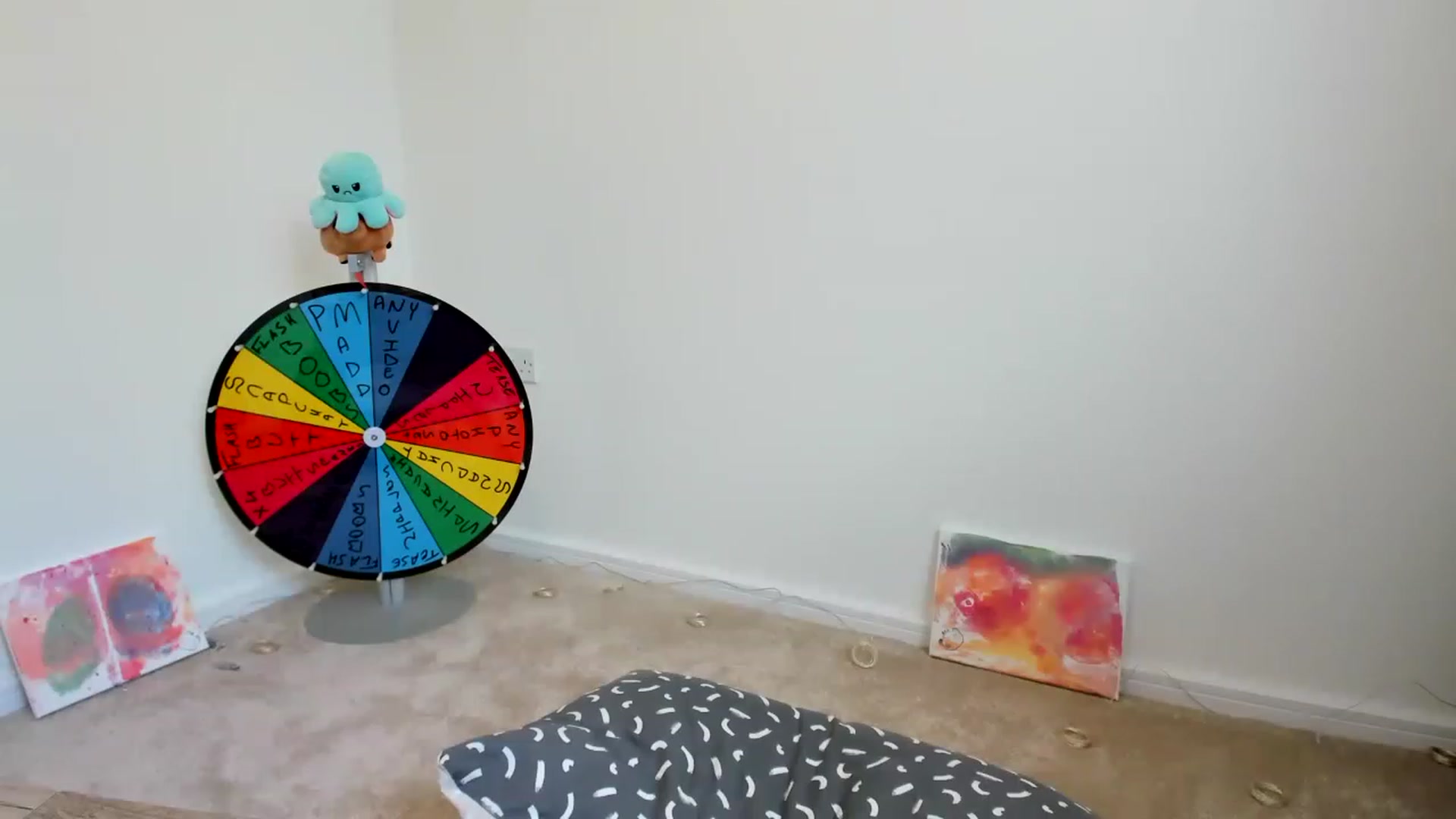 Gallery image thumbnail from JessieBear_'s myfreecams stream on, 05/26/2023, 16:25 image 15 of 20