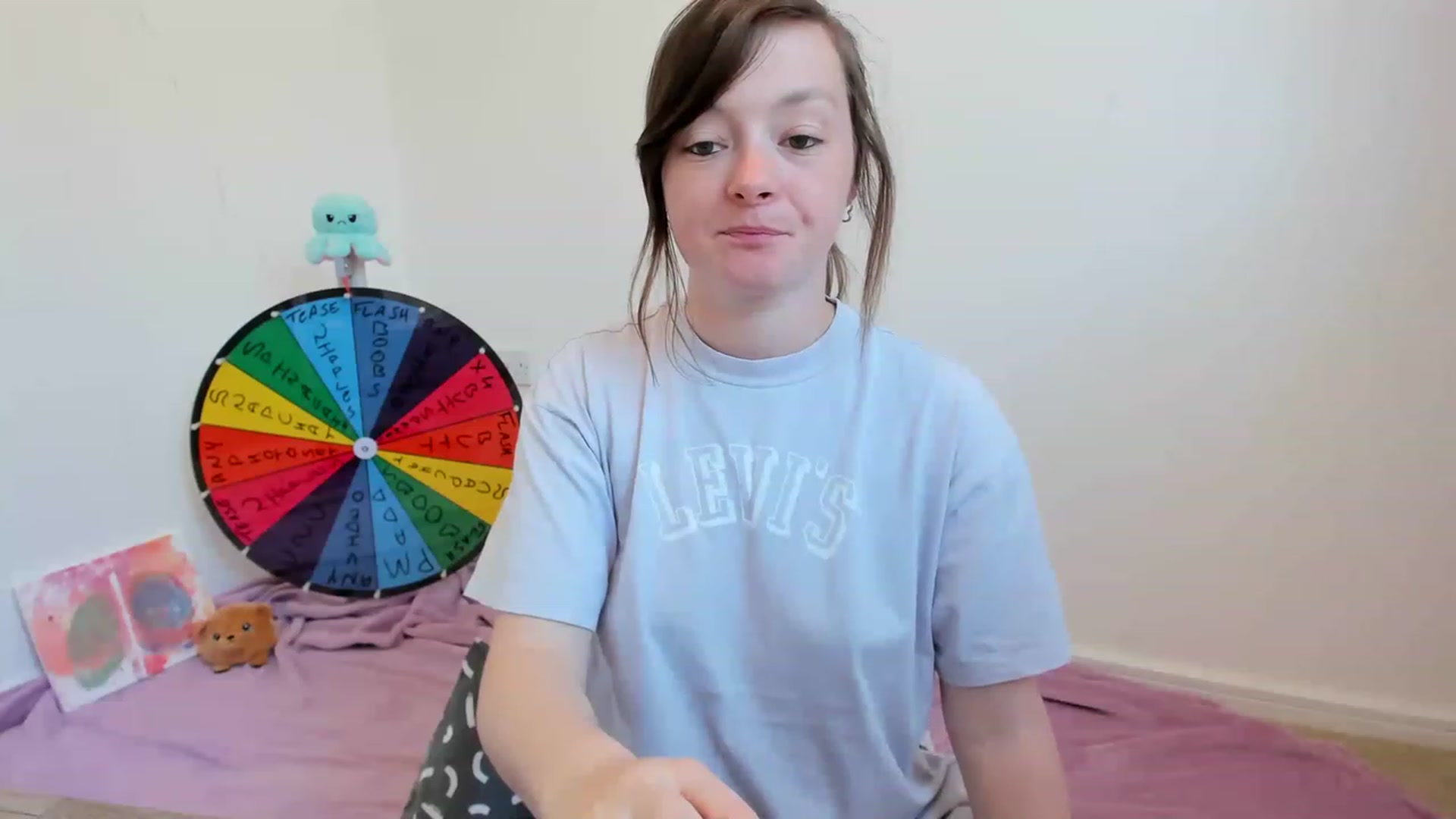 Gallery image thumbnail from JessieBear_'s myfreecams stream on, 05/30/2023, 16:35 image 9 of 20