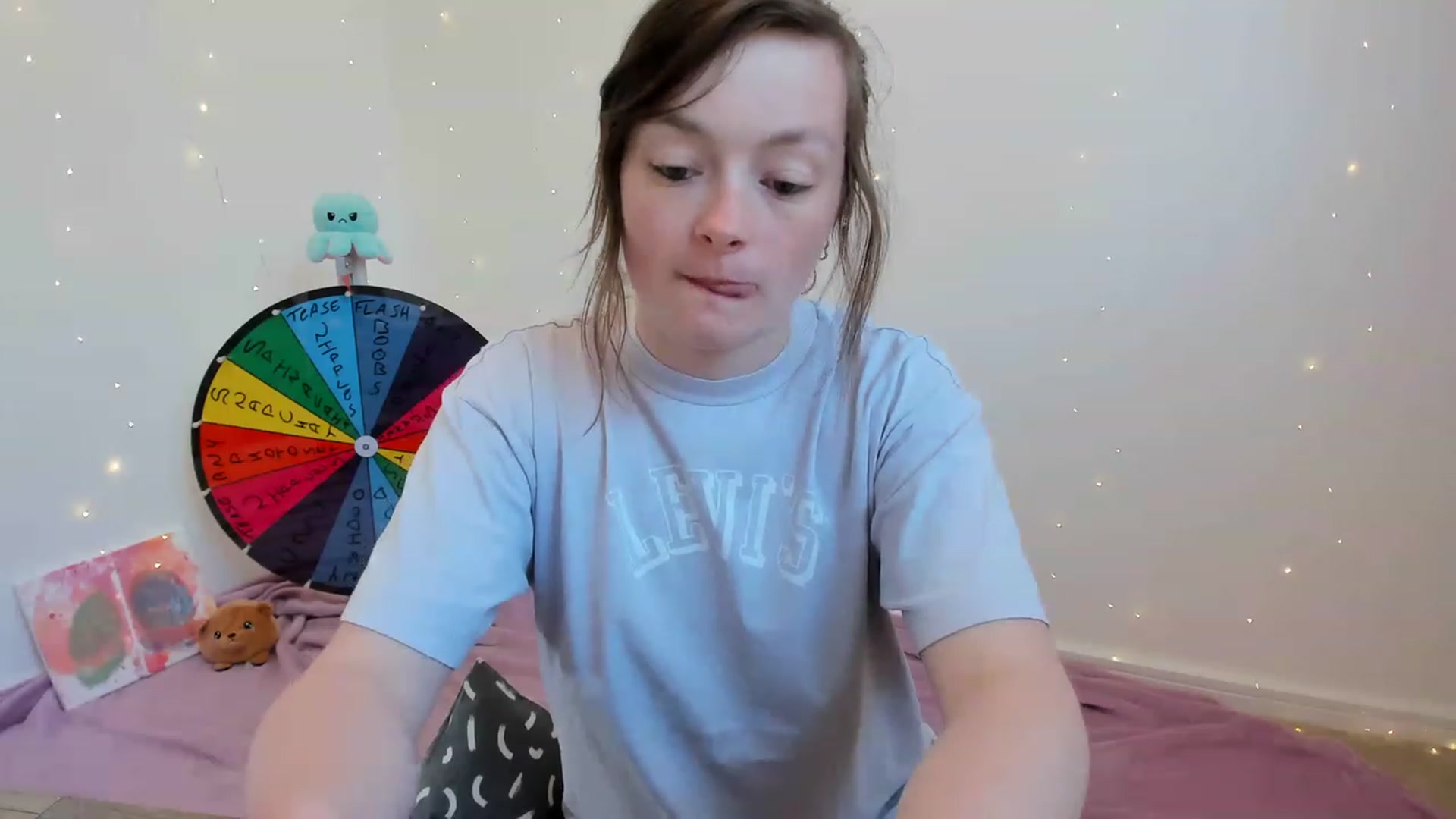 Gallery image thumbnail from JessieBear_'s myfreecams stream on, 05/30/2023, 16:35 image 17 of 20