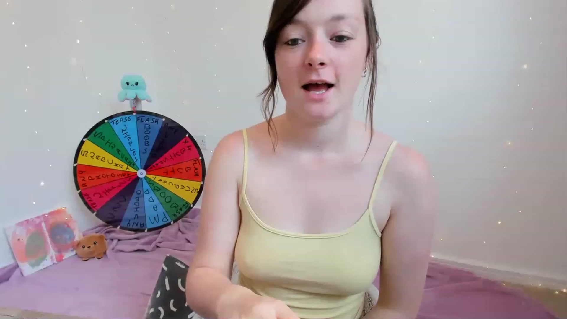 Gallery image thumbnail from JessieBear_'s myfreecams stream on, 05/31/2023, 14:38 image 5 of 20