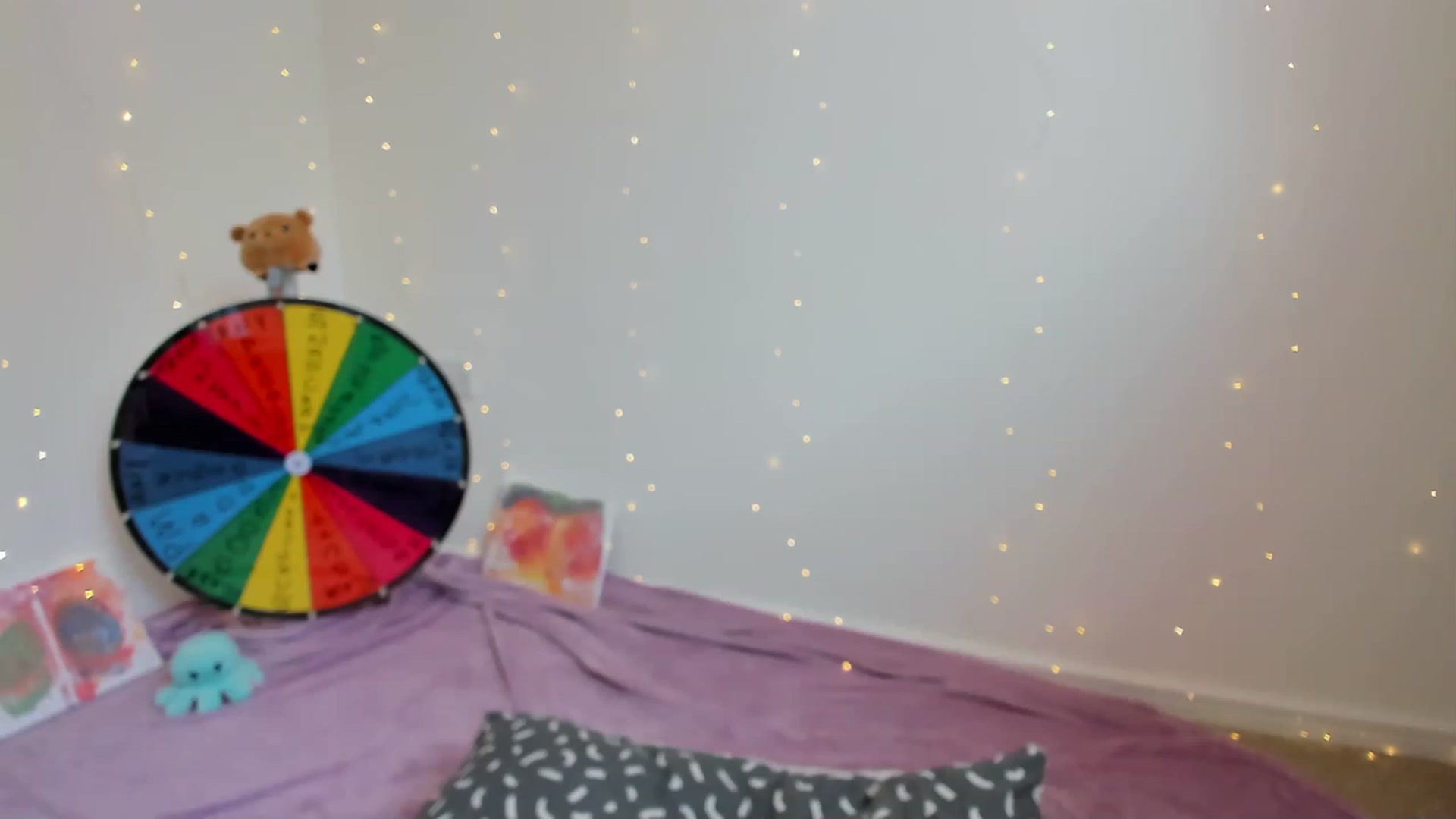Gallery image thumbnail from JessieBear_'s myfreecams stream on, 06/09/2023, 13:44 image 3 of 20