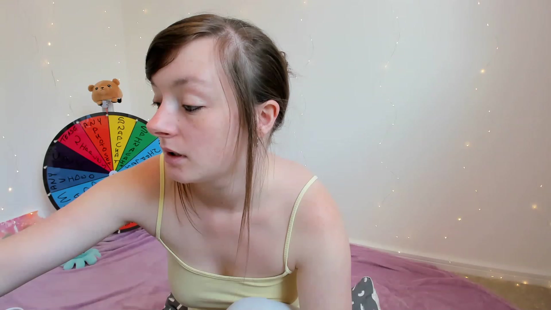 Gallery image thumbnail from JessieBear_'s myfreecams stream on, 06/09/2023, 13:44 image 1 of 20