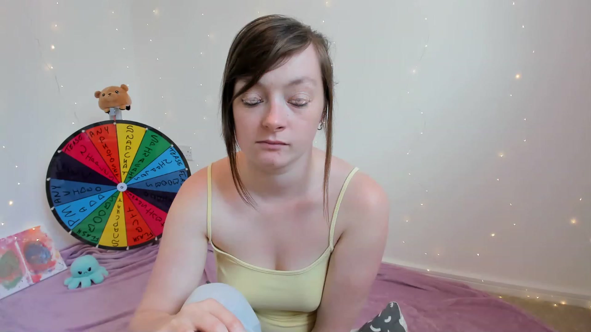 Gallery image thumbnail from JessieBear_'s myfreecams stream on, 06/09/2023, 14:33 image 20 of 20