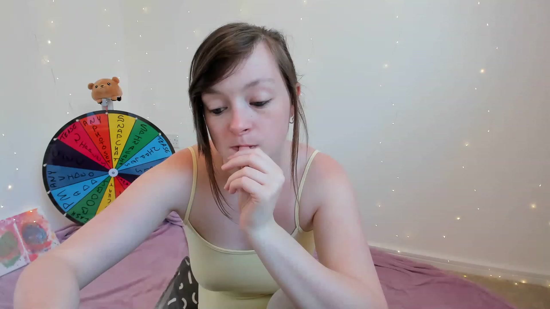 Gallery image thumbnail from JessieBear_'s myfreecams stream on, 06/09/2023, 15:52 image 3 of 20
