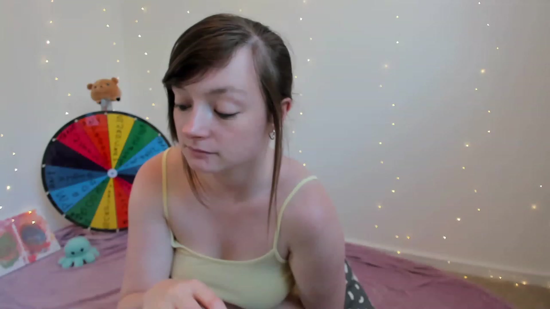 Gallery image thumbnail from JessieBear_'s myfreecams stream on, 06/09/2023, 15:52 image 15 of 20