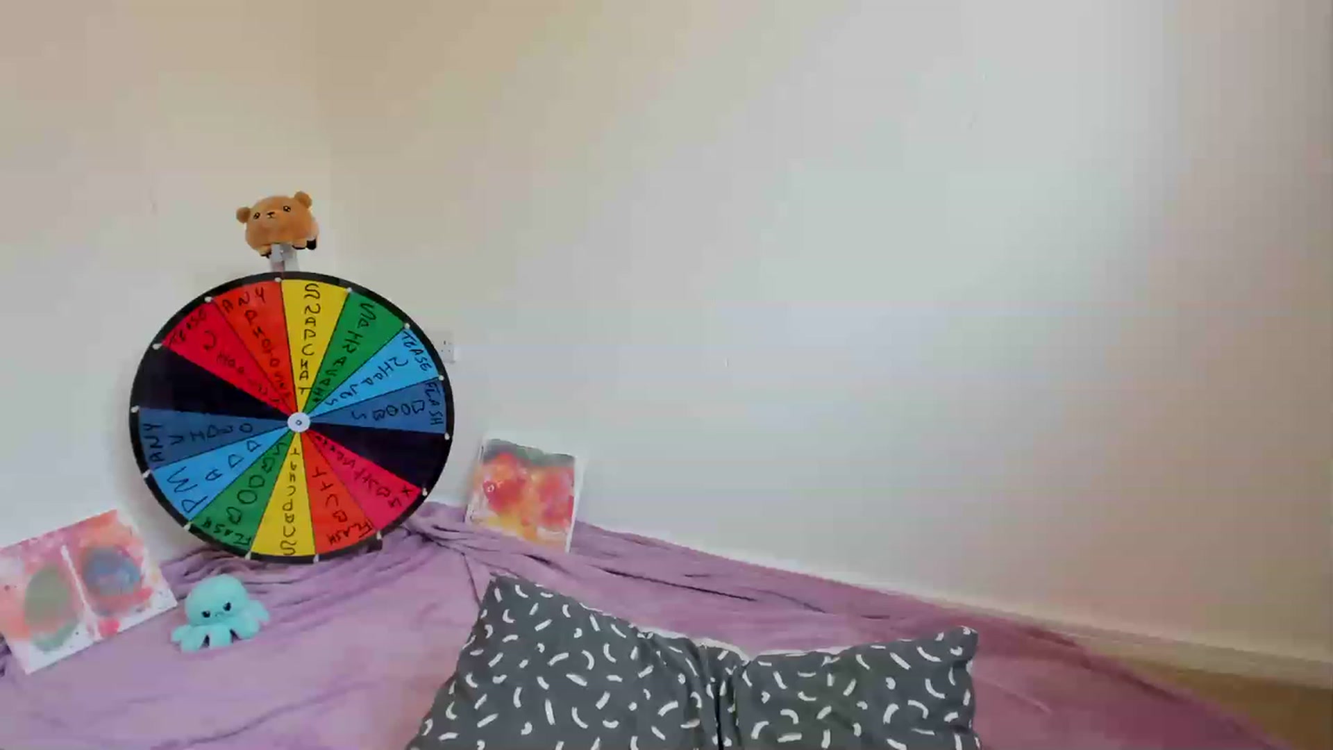 Gallery image thumbnail from JessieBear_'s myfreecams stream on, 06/13/2023, 13:12 image 13 of 20