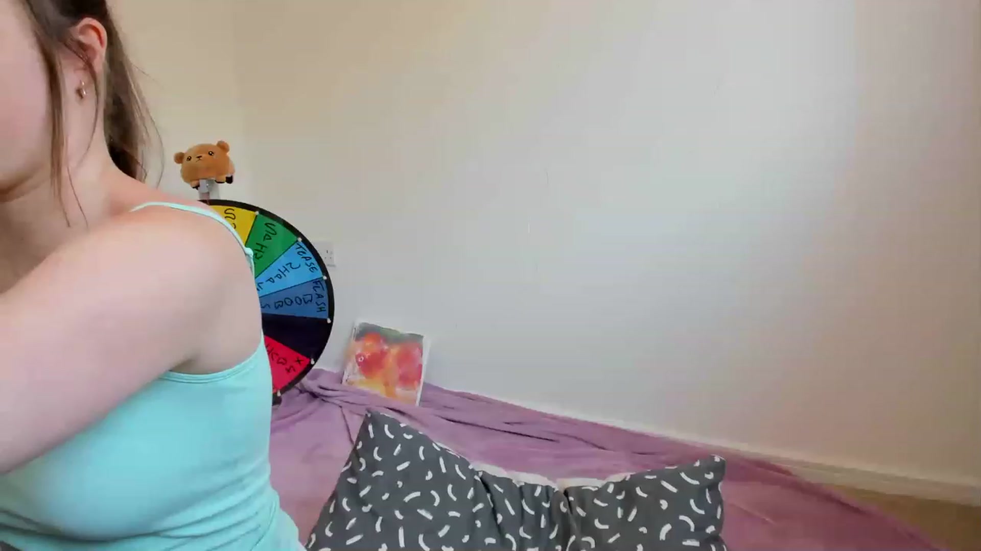 Gallery image thumbnail from JessieBear_'s myfreecams stream on, 06/13/2023, 13:12 image 18 of 20
