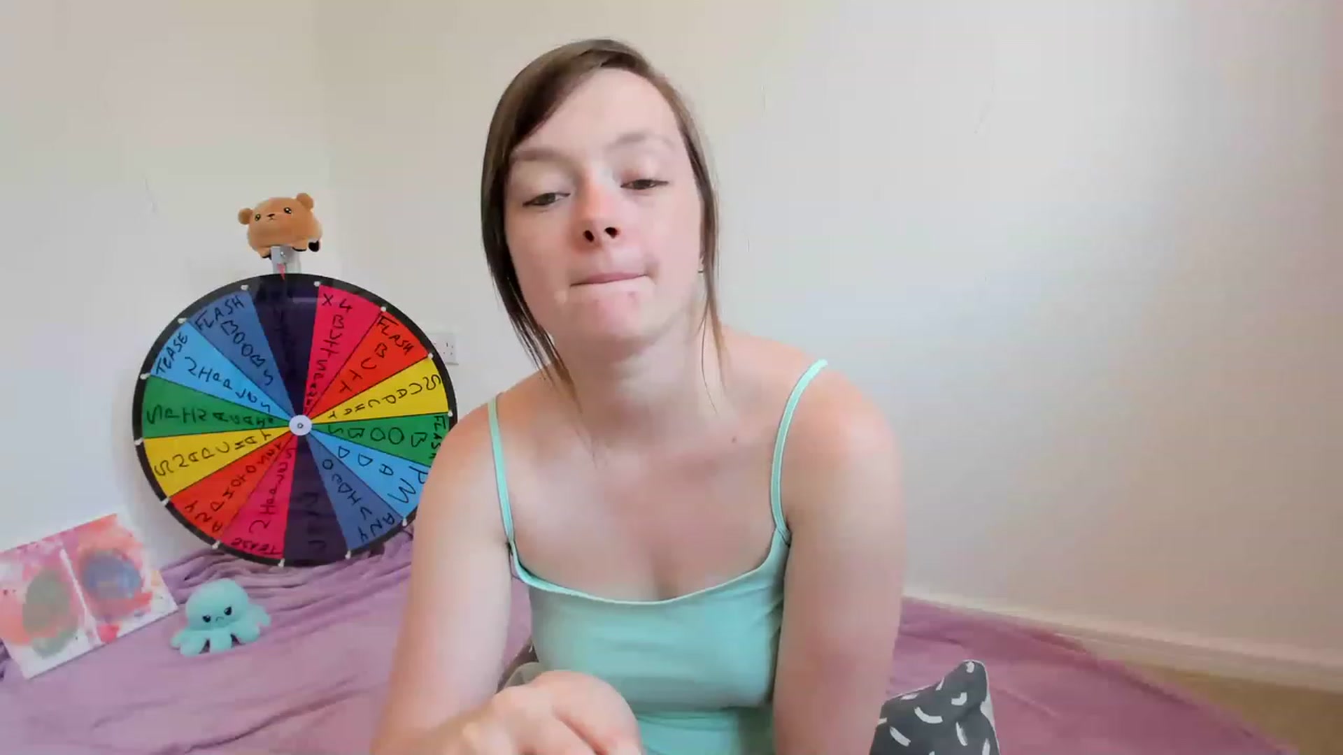 Gallery image thumbnail from JessieBear_'s myfreecams stream on, 06/13/2023, 13:59 image 12 of 20