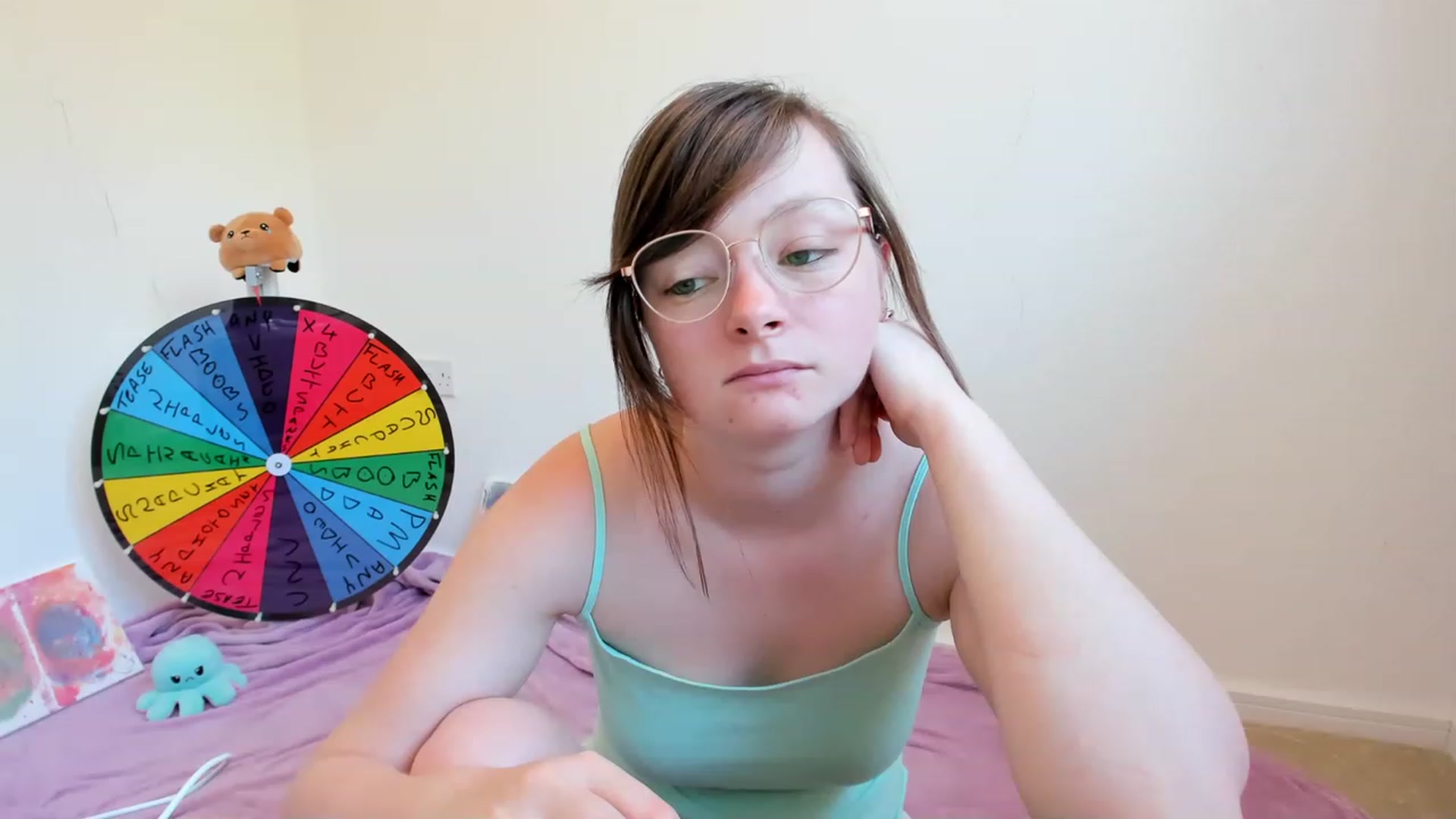 Gallery image thumbnail from JessieBear_'s myfreecams stream on, 06/13/2023, 17:01 image 8 of 20