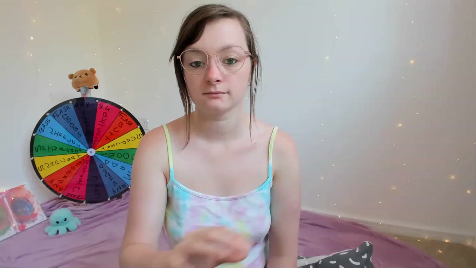 Gallery image thumbnail from JessieBear_'s myfreecams stream on, 06/14/2023, 12:35 image 16 of 20