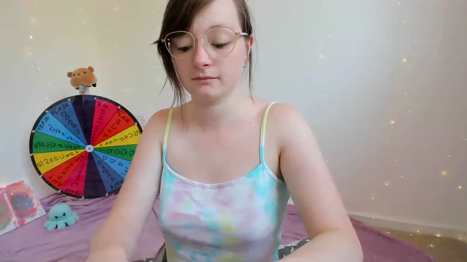 Gallery image thumbnail from JessieBear_'s myfreecams stream on, 06/14/2023, 13:43 image 12 of 20