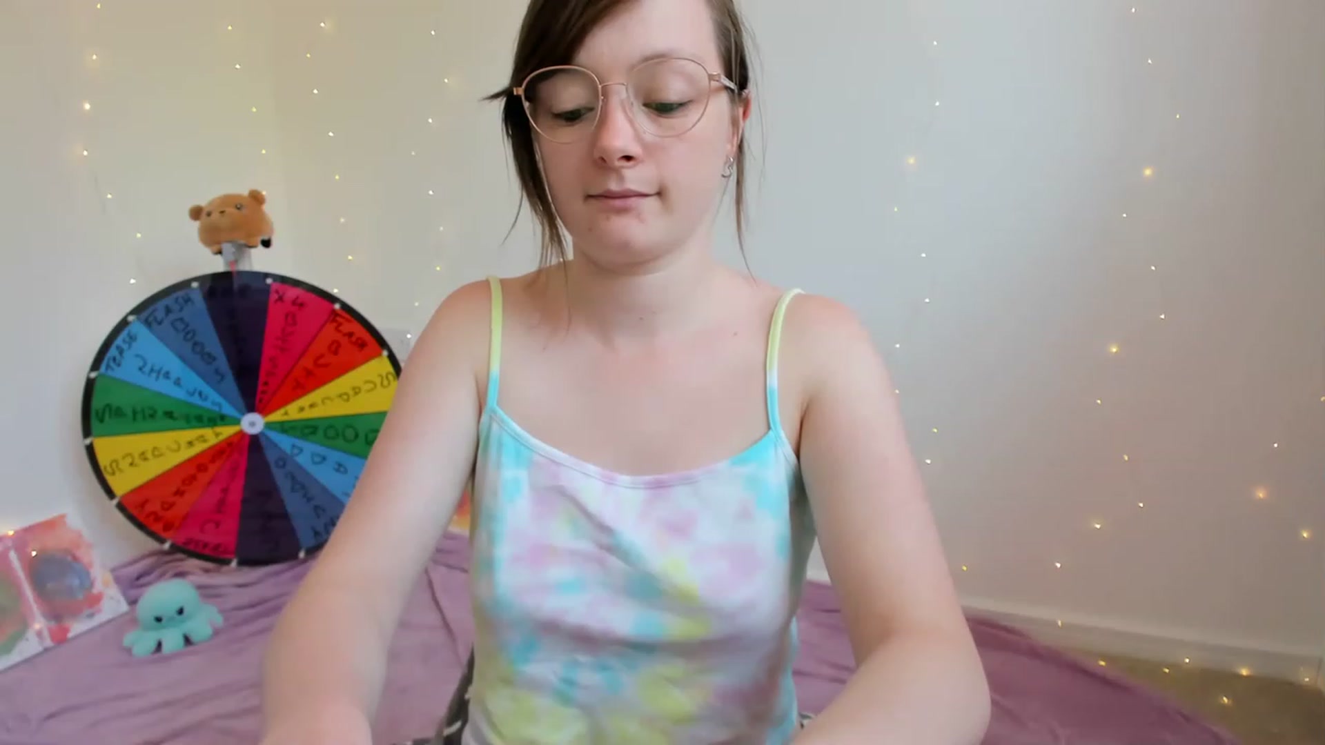 Gallery image thumbnail from JessieBear_'s myfreecams stream on, 06/14/2023, 13:43 image 15 of 20