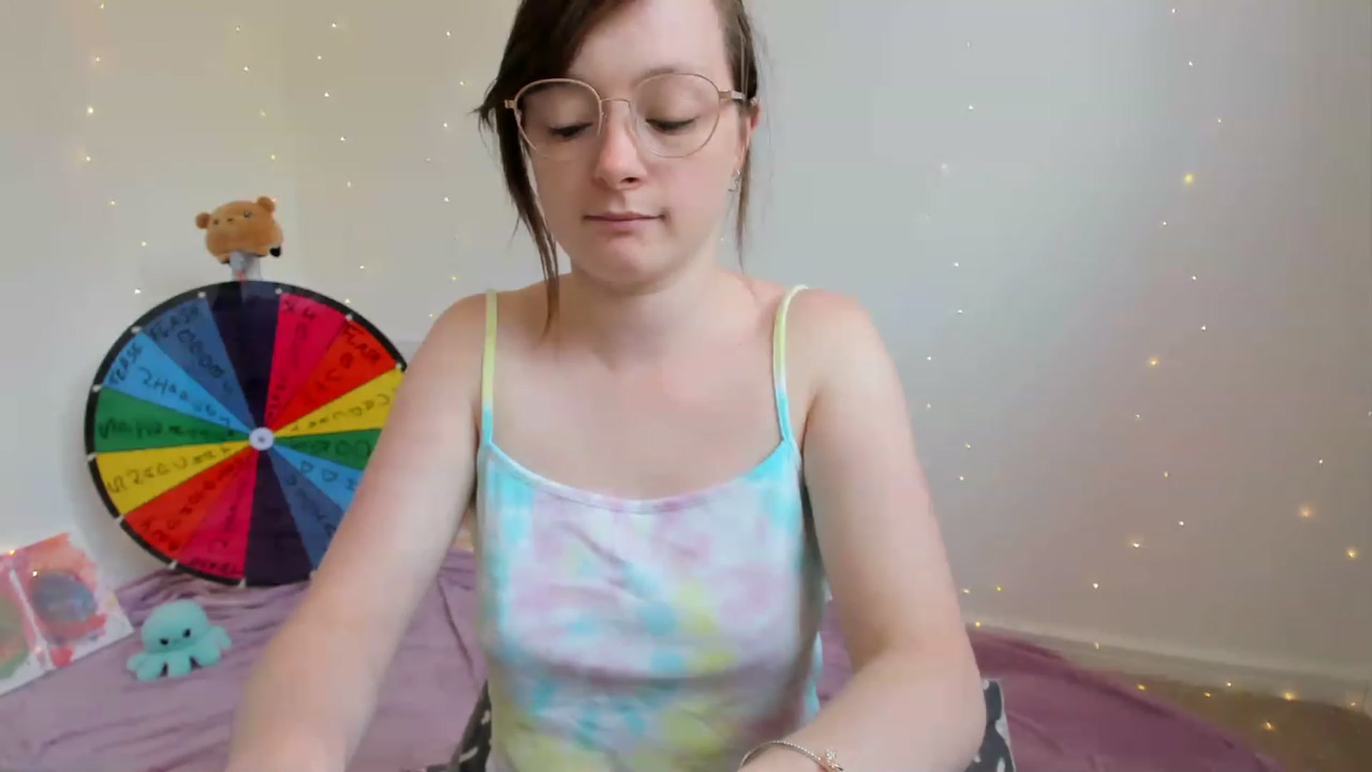 Gallery image thumbnail from JessieBear_'s myfreecams stream on, 06/14/2023, 13:43 image 16 of 20