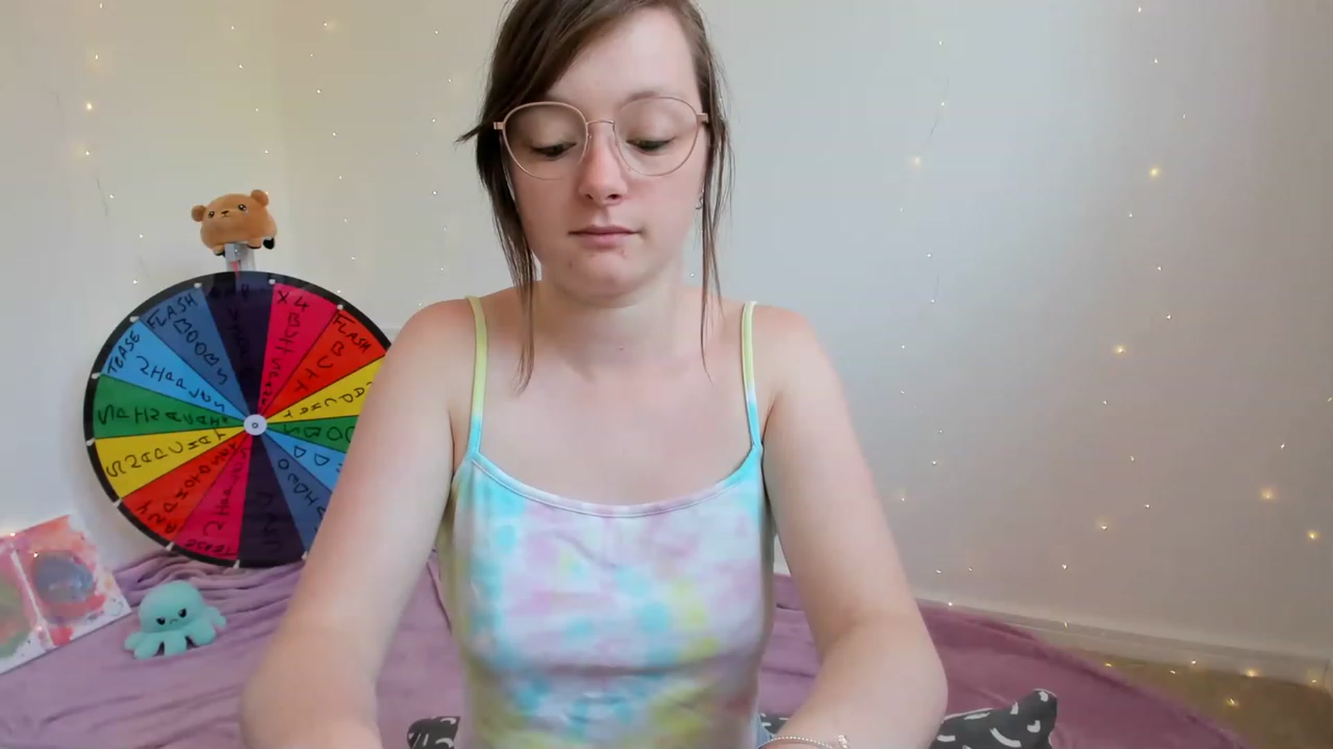 Gallery image thumbnail from JessieBear_'s myfreecams stream on, 06/14/2023, 13:43 image 3 of 20