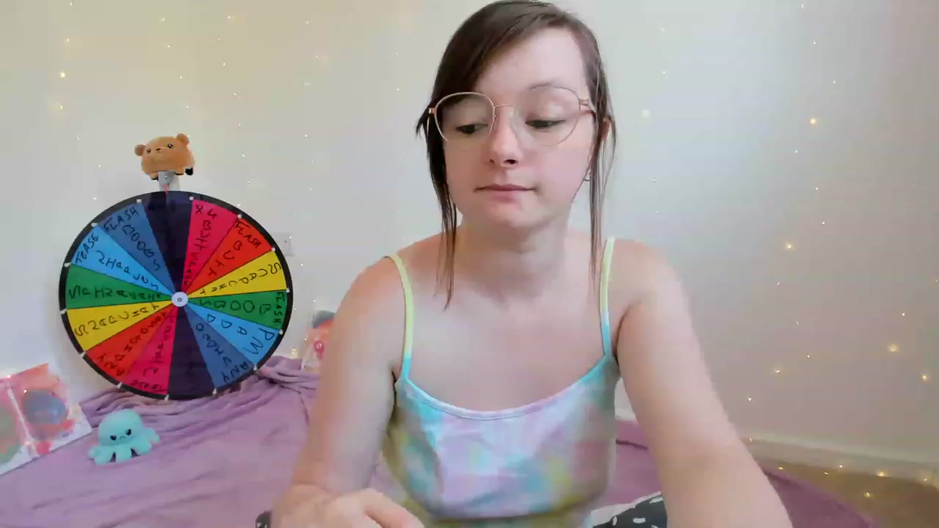 Gallery image thumbnail from JessieBear_'s myfreecams stream on, 06/14/2023, 14:20 image 18 of 20