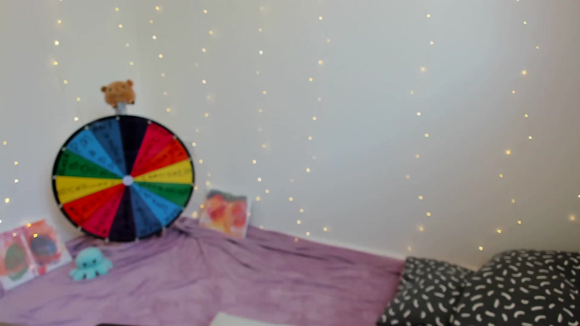 Gallery image thumbnail from JessieBear_'s myfreecams stream on, 06/21/2023, 15:19 image 6 of 20