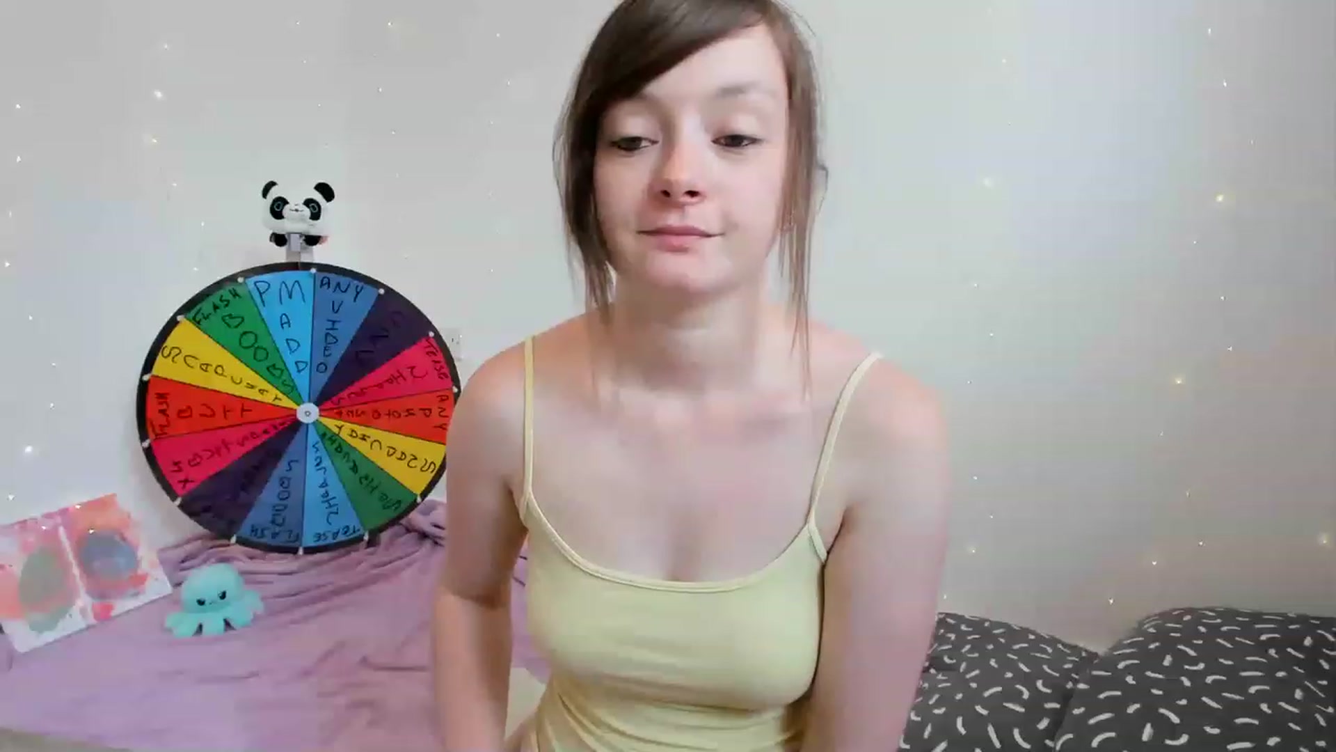 Gallery image thumbnail from JessieBear_'s myfreecams stream on, 06/22/2023, 14:00 image 2 of 20