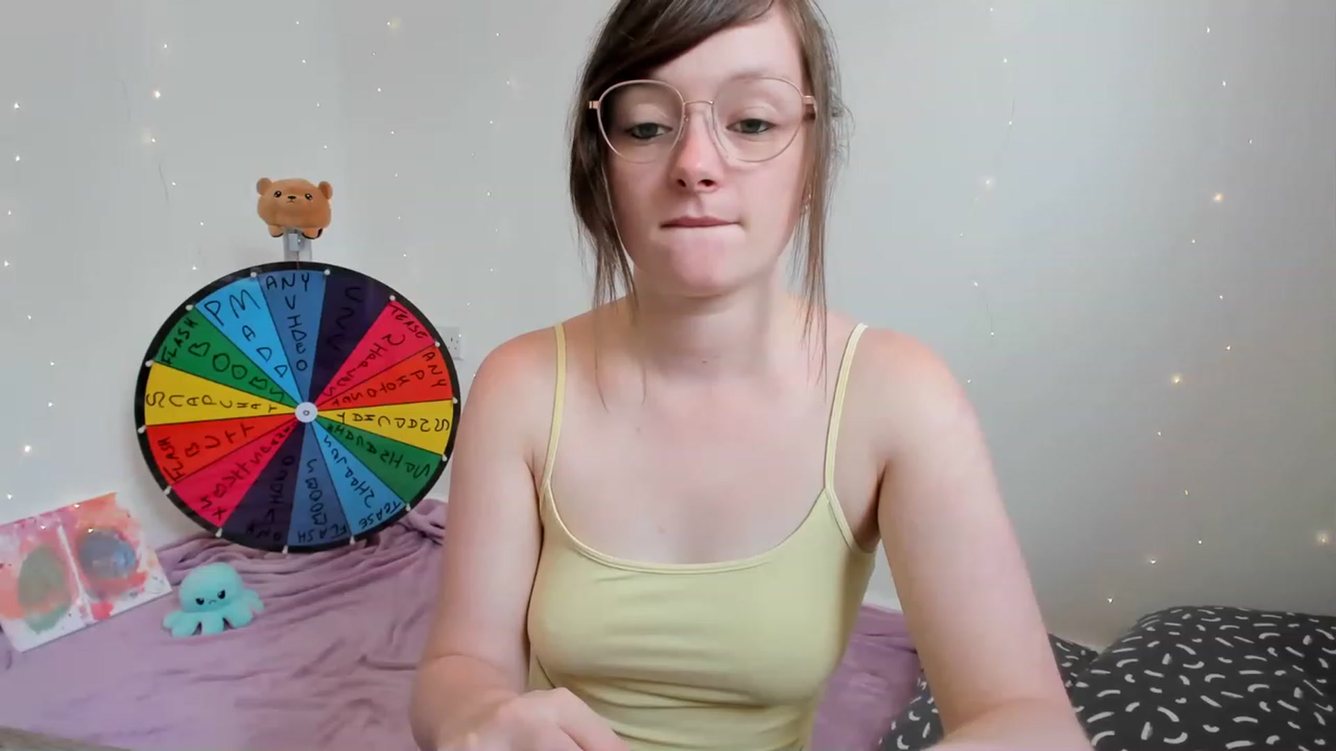 Gallery image thumbnail from JessieBear_'s myfreecams stream on, 06/22/2023, 14:00 image 13 of 20
