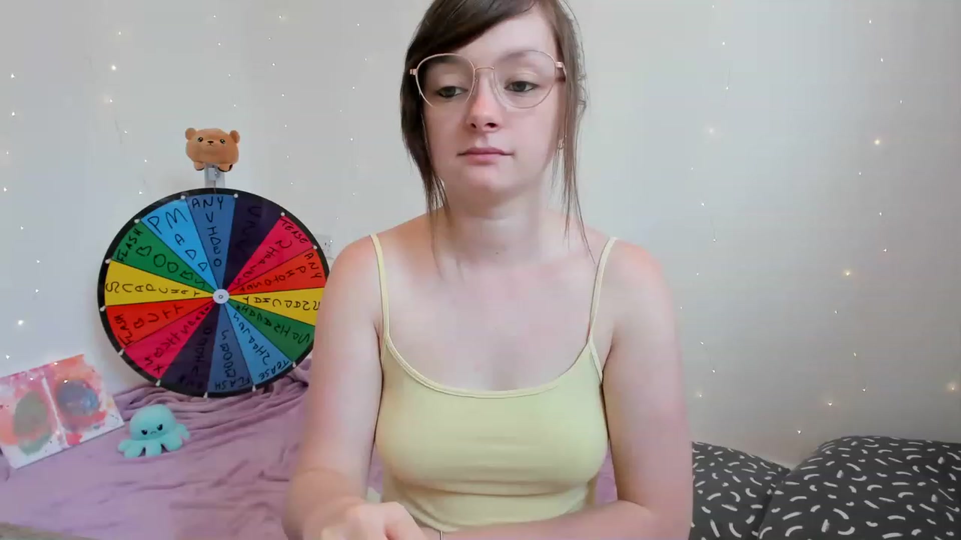 Gallery image thumbnail from JessieBear_'s myfreecams stream on, 06/22/2023, 14:00 image 10 of 20