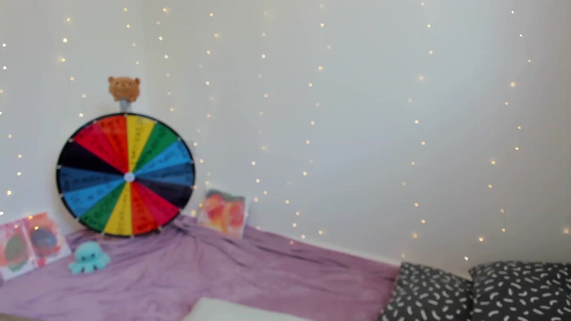 Gallery image thumbnail from JessieBear_'s myfreecams stream on, 06/22/2023, 15:46 image 15 of 20
