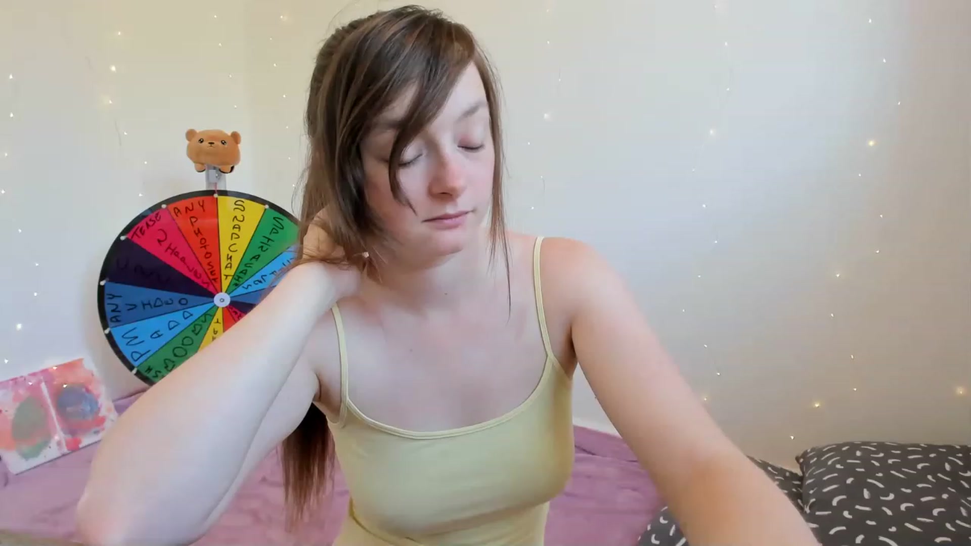 Gallery image thumbnail from JessieBear_'s myfreecams stream on, 06/22/2023, 16:19 image 13 of 20