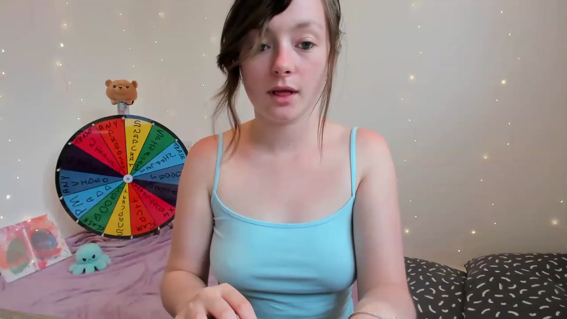 Gallery image thumbnail from JessieBear_'s myfreecams stream on, 06/27/2023, 11:04 image 16 of 20