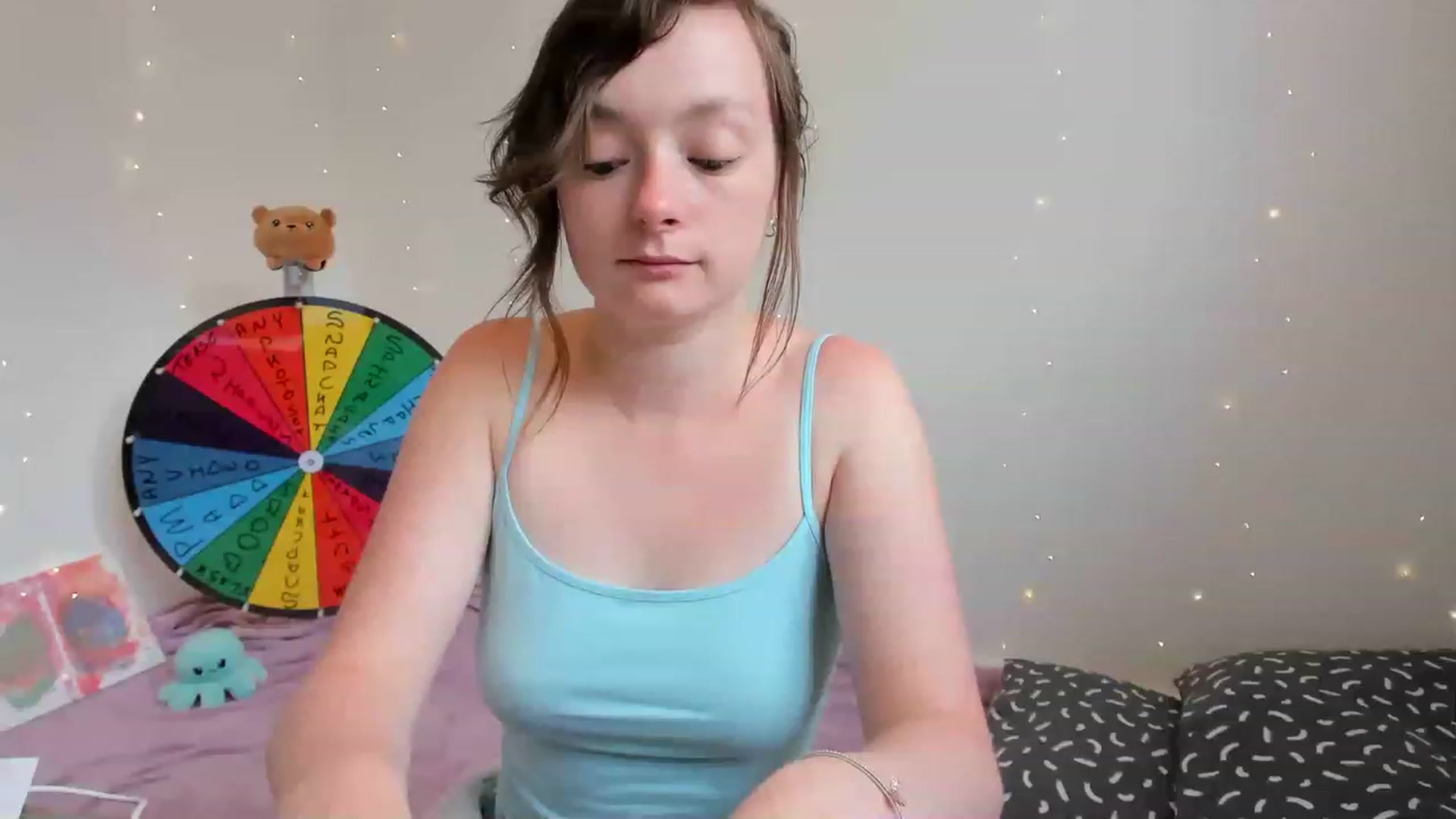 Gallery image thumbnail from JessieBear_'s myfreecams stream on, 06/27/2023, 13:06 image 15 of 20