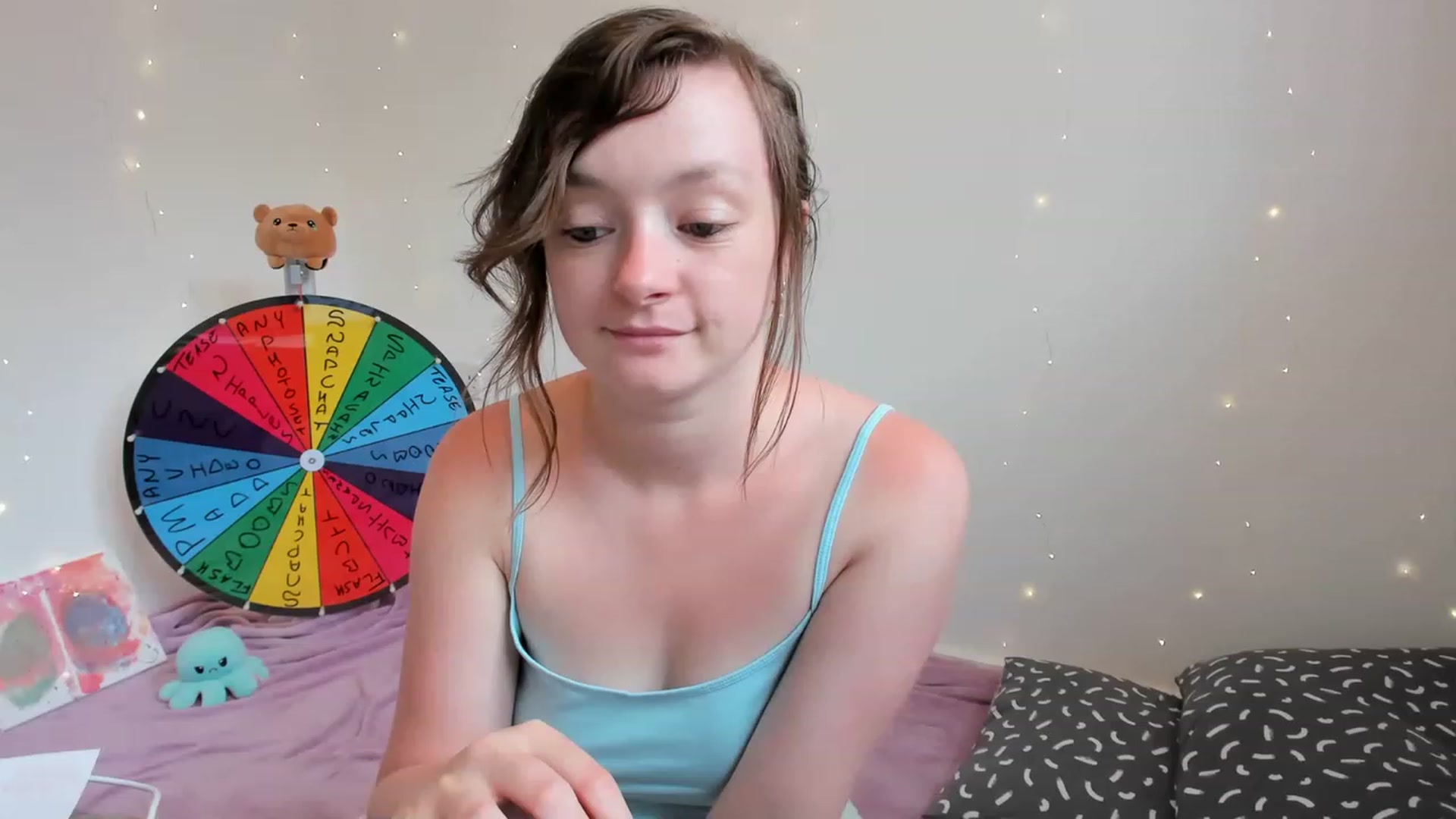 Gallery image thumbnail from JessieBear_'s myfreecams stream on, 06/27/2023, 13:06 image 12 of 20