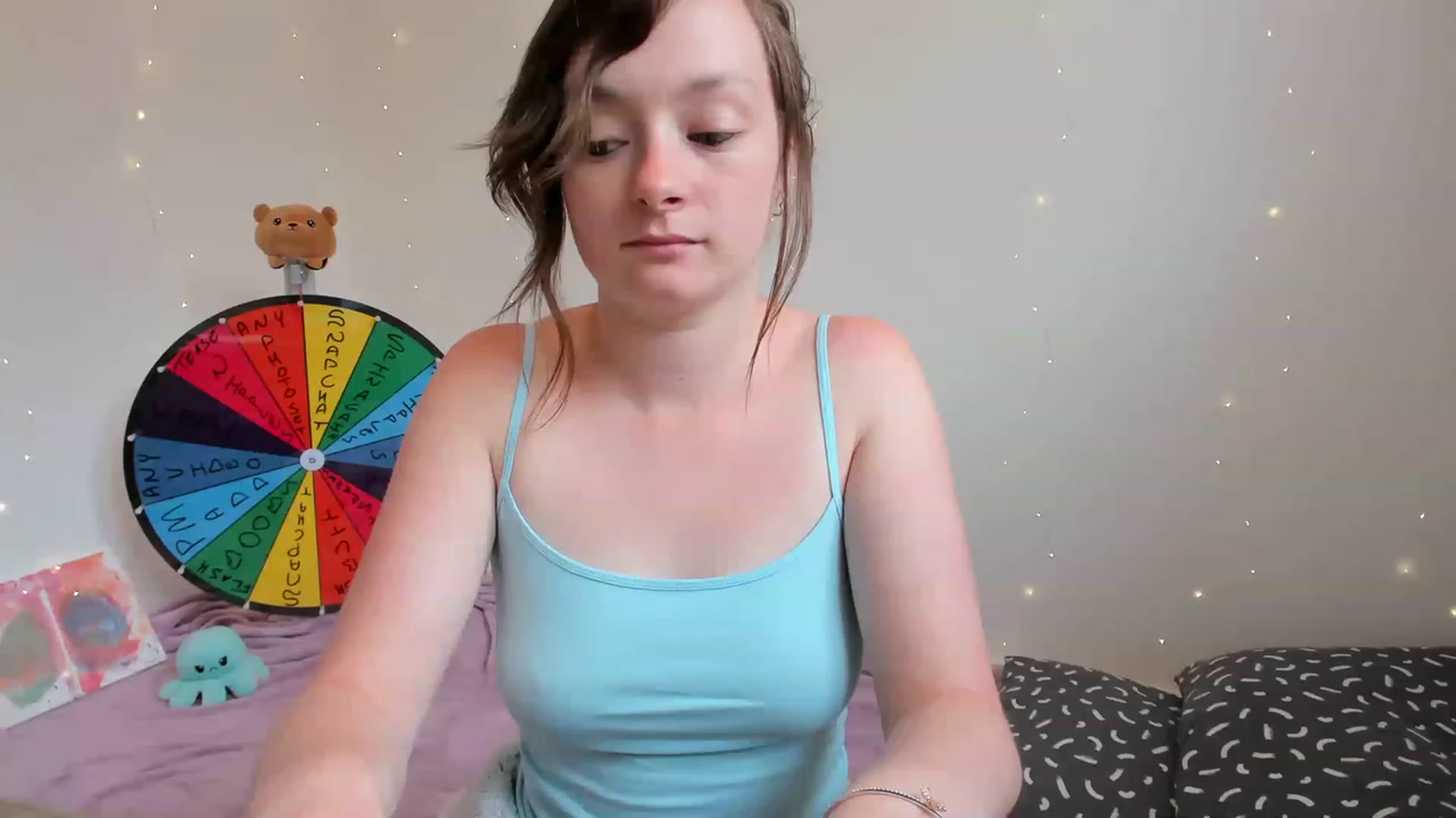 Gallery image thumbnail from JessieBear_'s myfreecams stream on, 06/27/2023, 13:06 image 4 of 20