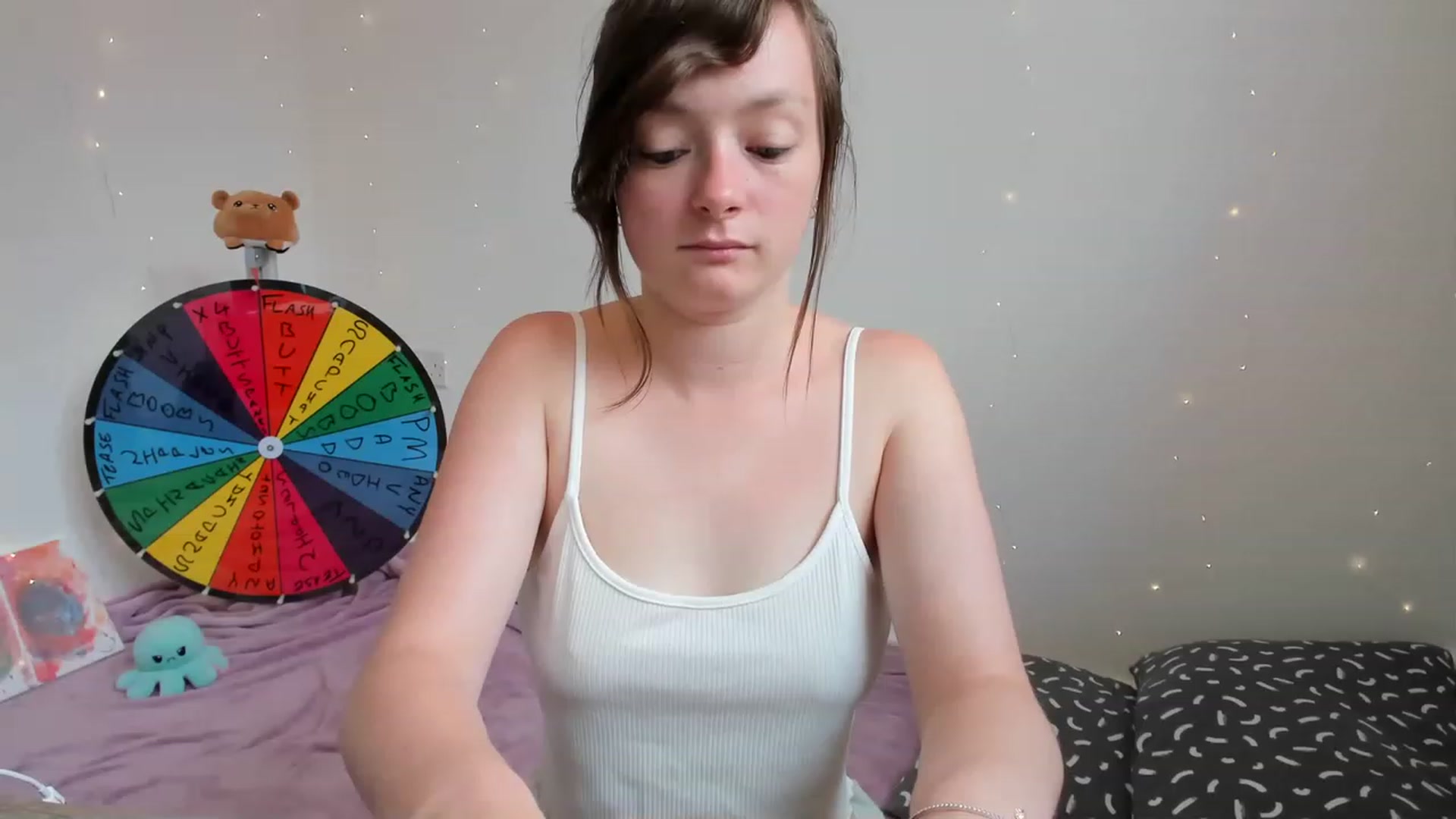 Gallery image thumbnail from JessieBear_'s myfreecams stream on, 06/28/2023, 14:41 image 2 of 20
