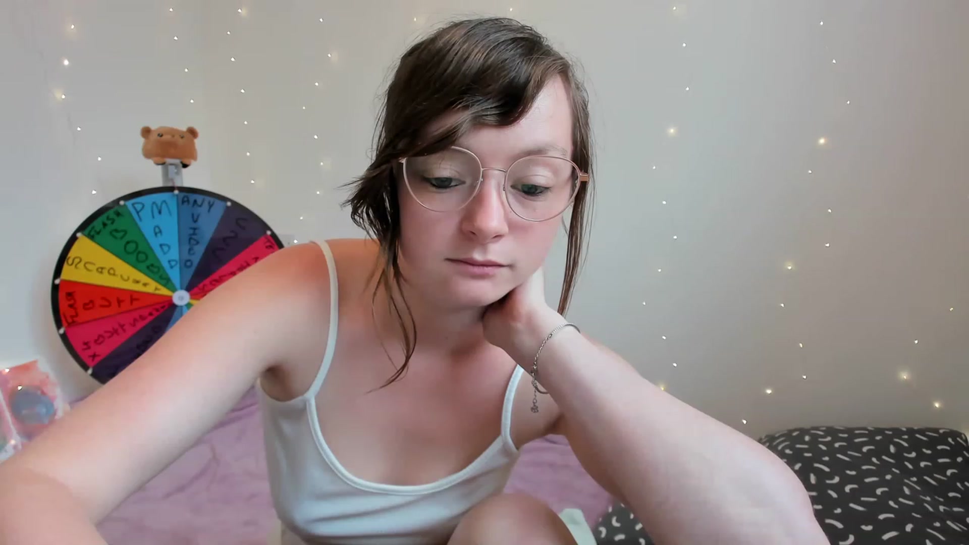 Gallery image thumbnail from JessieBear_'s myfreecams stream on, 06/28/2023, 14:41 image 18 of 20