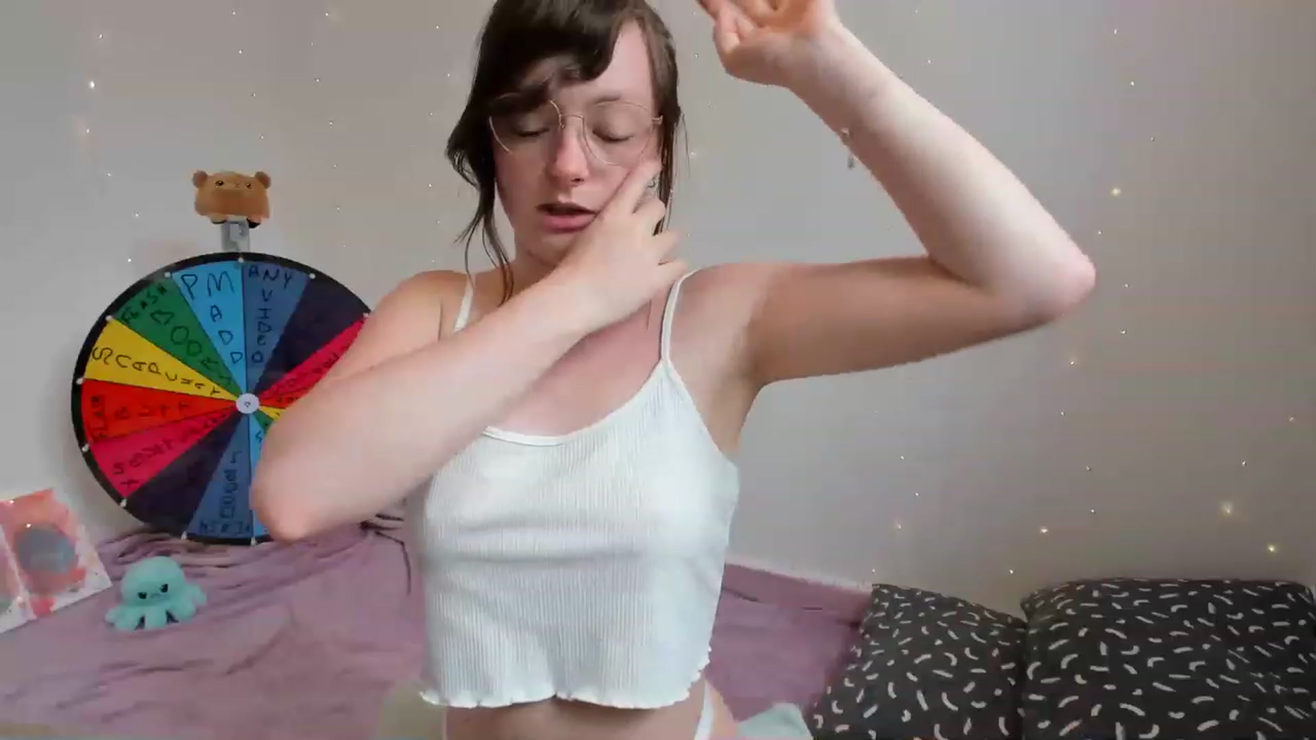 Gallery image thumbnail from JessieBear_'s myfreecams stream on, 06/28/2023, 14:41 image 13 of 20