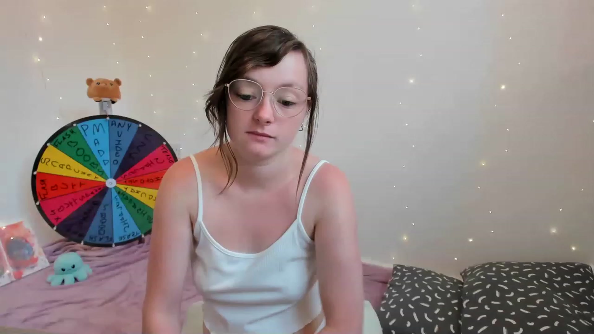 Gallery image thumbnail from JessieBear_'s myfreecams stream on, 06/28/2023, 16:27 image 13 of 20