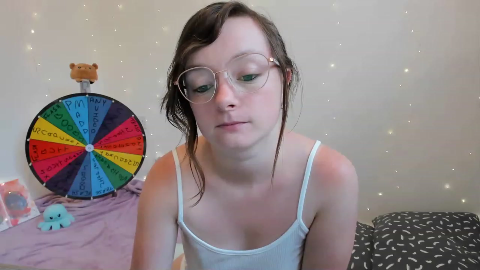 Gallery image thumbnail from JessieBear_'s myfreecams stream on, 06/28/2023, 16:27 image 18 of 20