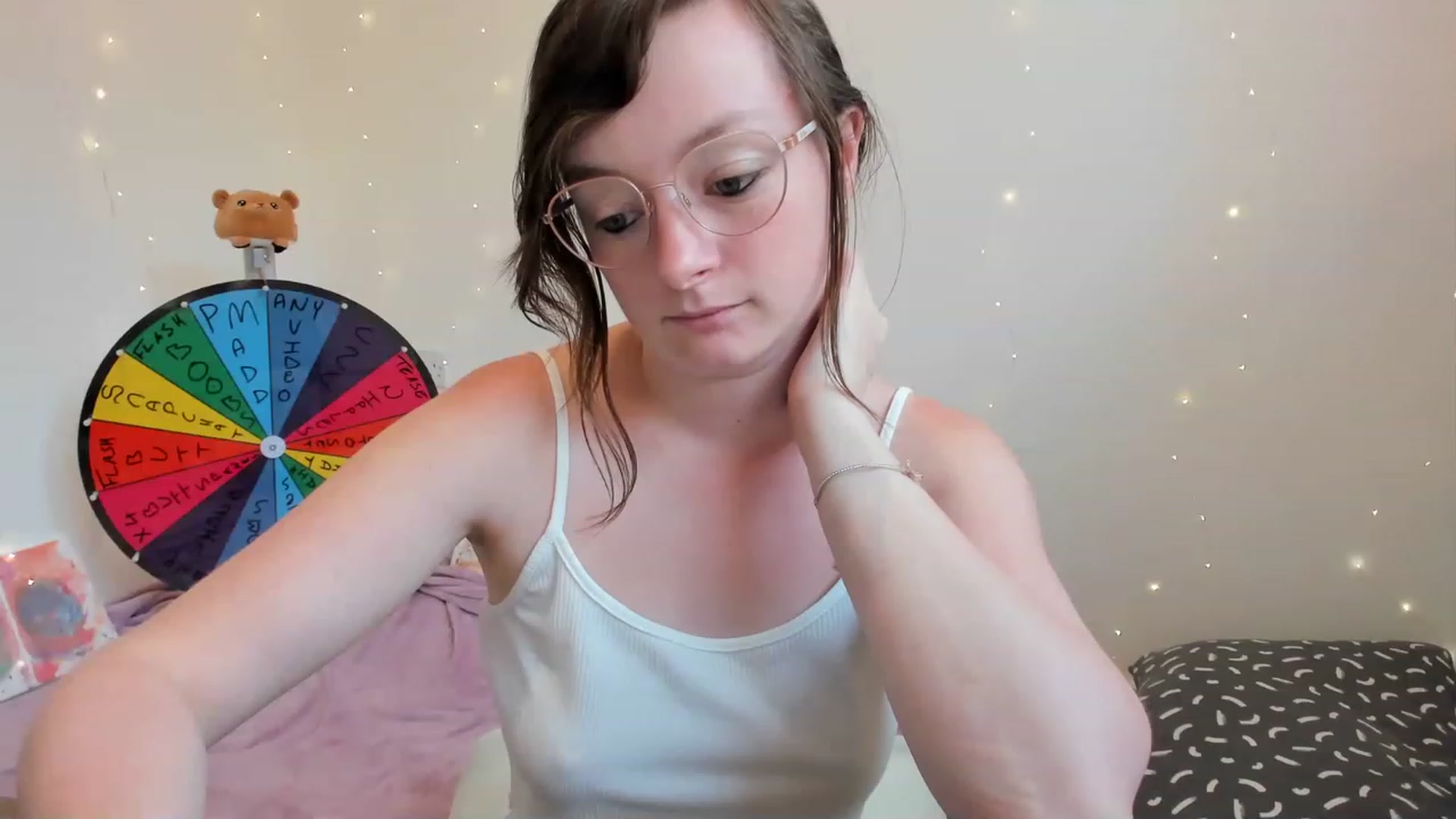 Gallery image thumbnail from JessieBear_'s myfreecams stream on, 06/28/2023, 16:27 image 15 of 20