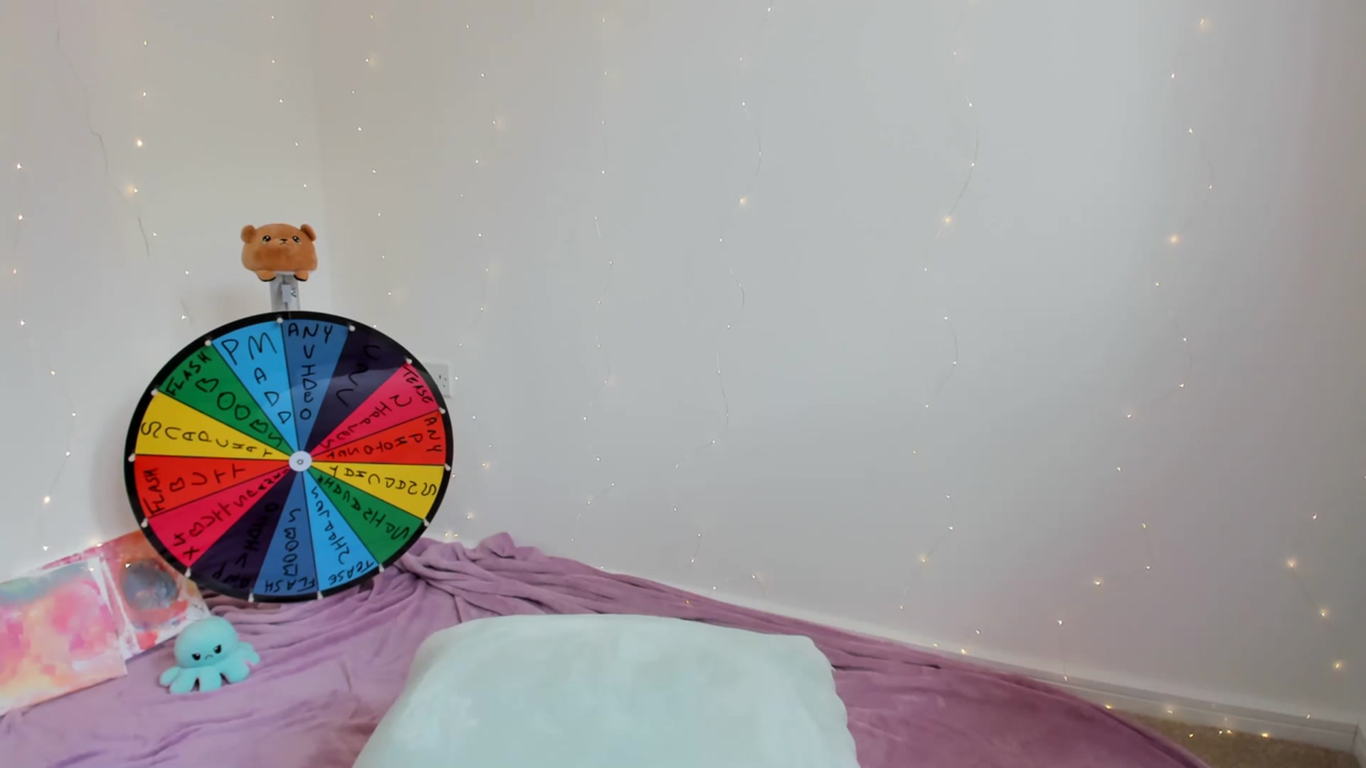 Gallery image thumbnail from JessieBear_'s myfreecams stream on, 06/29/2023, 15:04 image 16 of 20