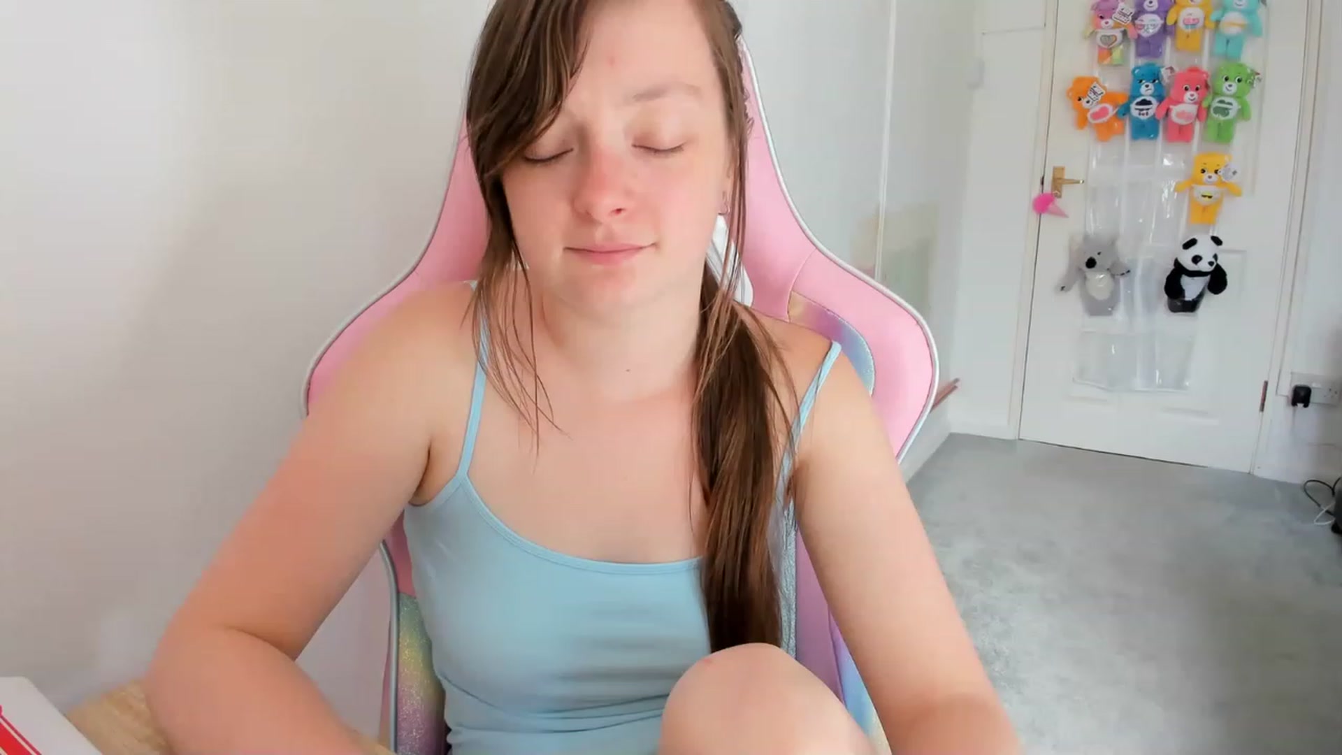 Gallery image thumbnail from JessieBear_'s myfreecams stream on, 07/04/2023, 09:54 image 20 of 20