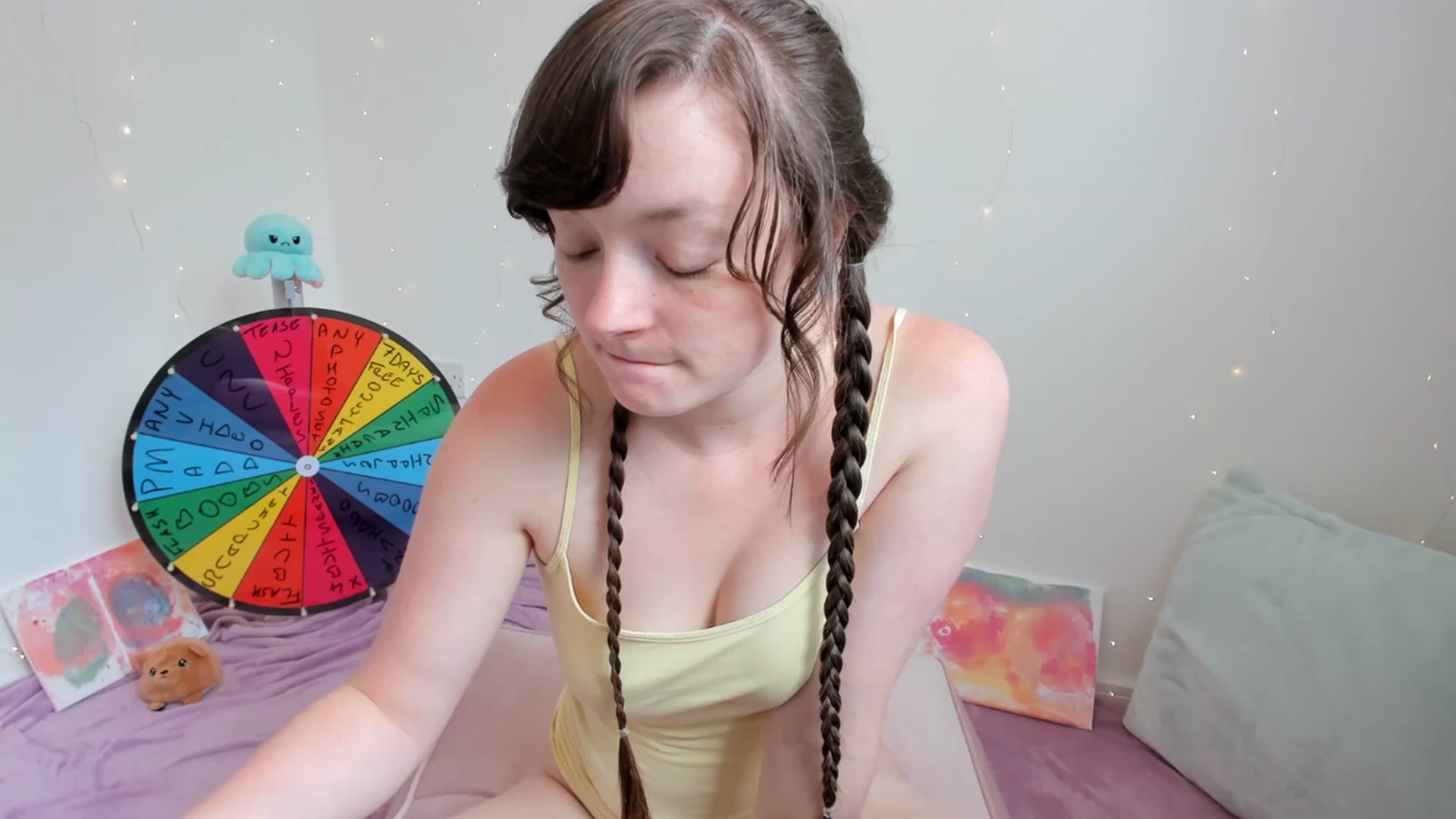 Gallery image thumbnail from JessieBear_'s myfreecams stream on, 07/06/2023, 13:39 image 9 of 20