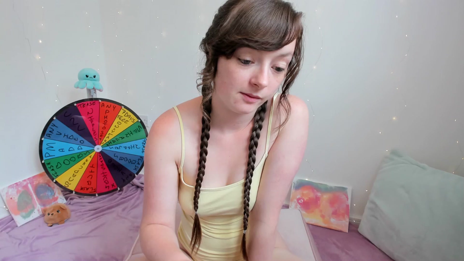 Gallery image thumbnail from JessieBear_'s myfreecams stream on, 07/06/2023, 13:39 image 11 of 20