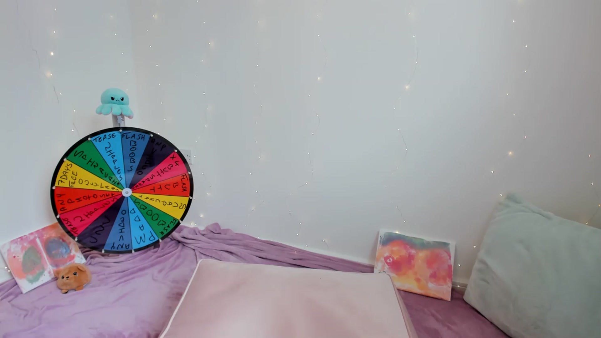 Gallery image thumbnail from JessieBear_'s myfreecams stream on, 07/06/2023, 15:44 image 14 of 20