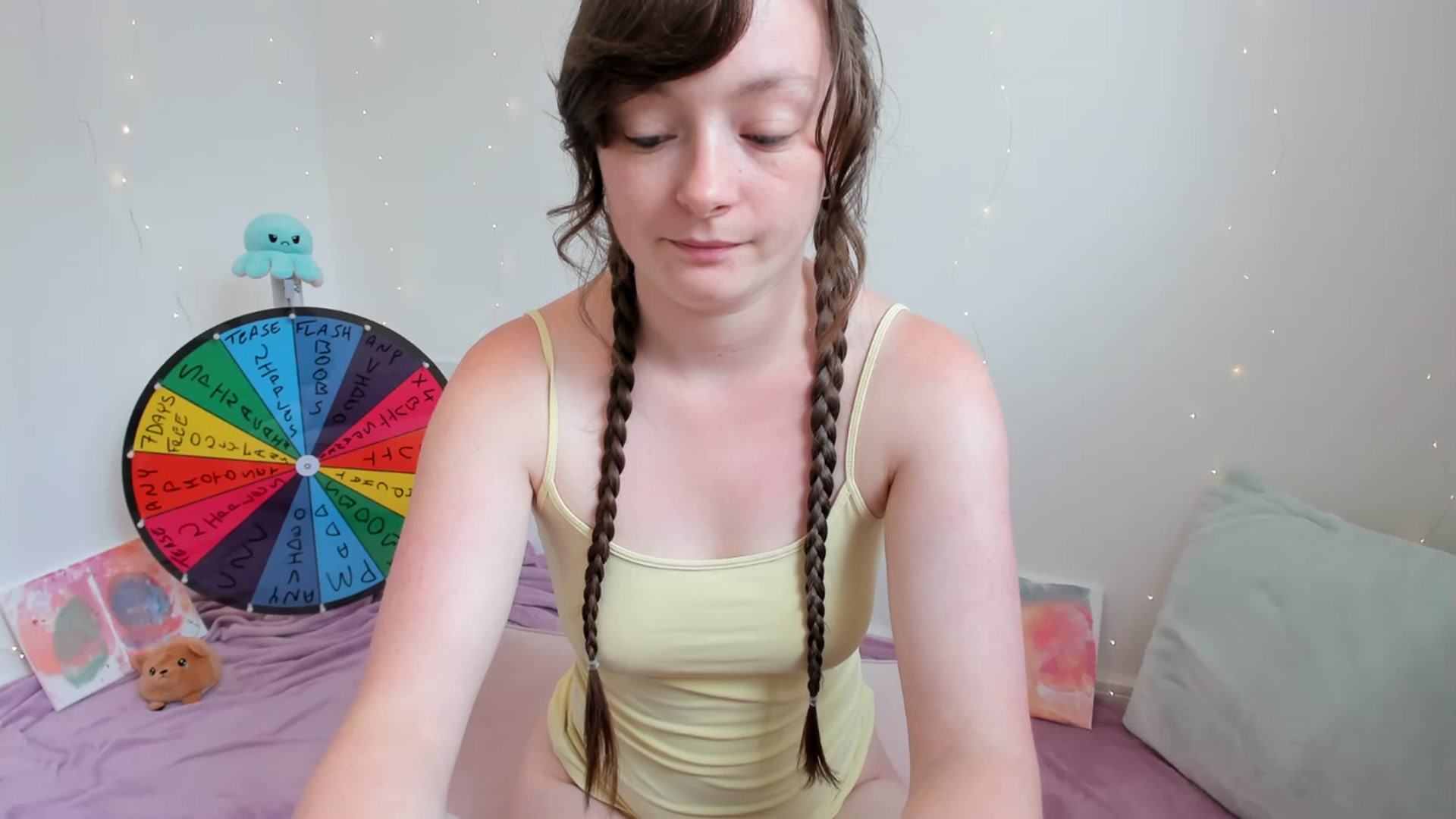 Gallery image thumbnail from JessieBear_'s myfreecams stream on, 07/06/2023, 15:44 image 7 of 20