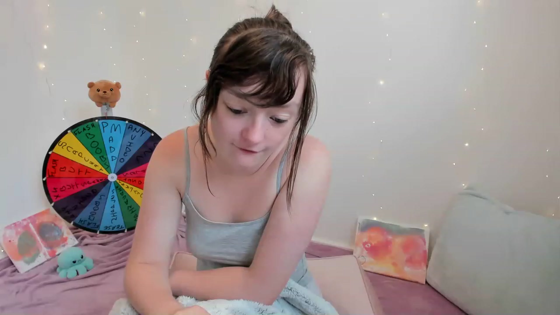 Gallery image thumbnail from JessieBear_'s myfreecams stream on, 07/12/2023, 13:43 image 12 of 20