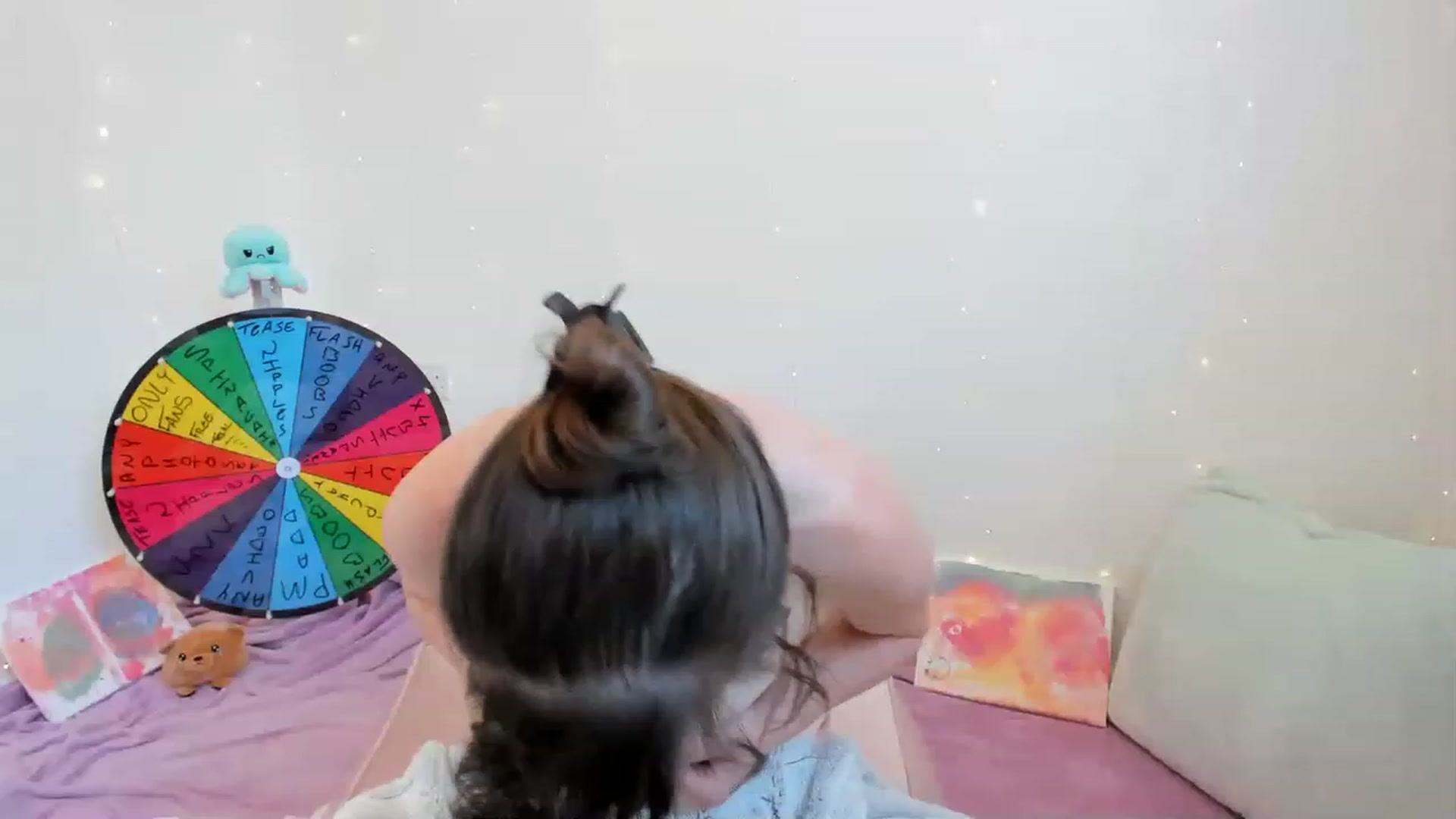 Gallery image thumbnail from JessieBear_'s myfreecams stream on, 07/19/2023, 17:08 image 1 of 20
