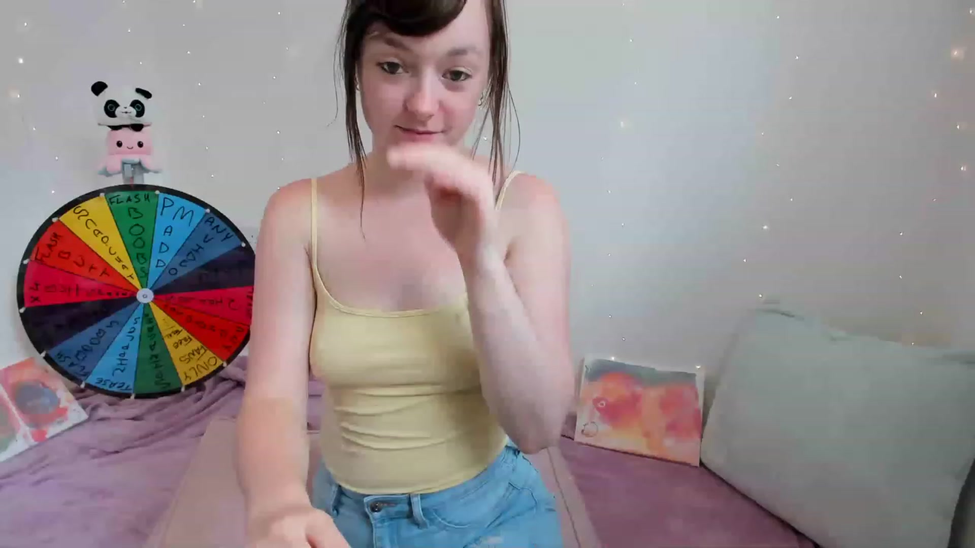 Gallery image thumbnail from JessieBear_'s myfreecams stream on, 07/28/2023, 15:43 image 8 of 20