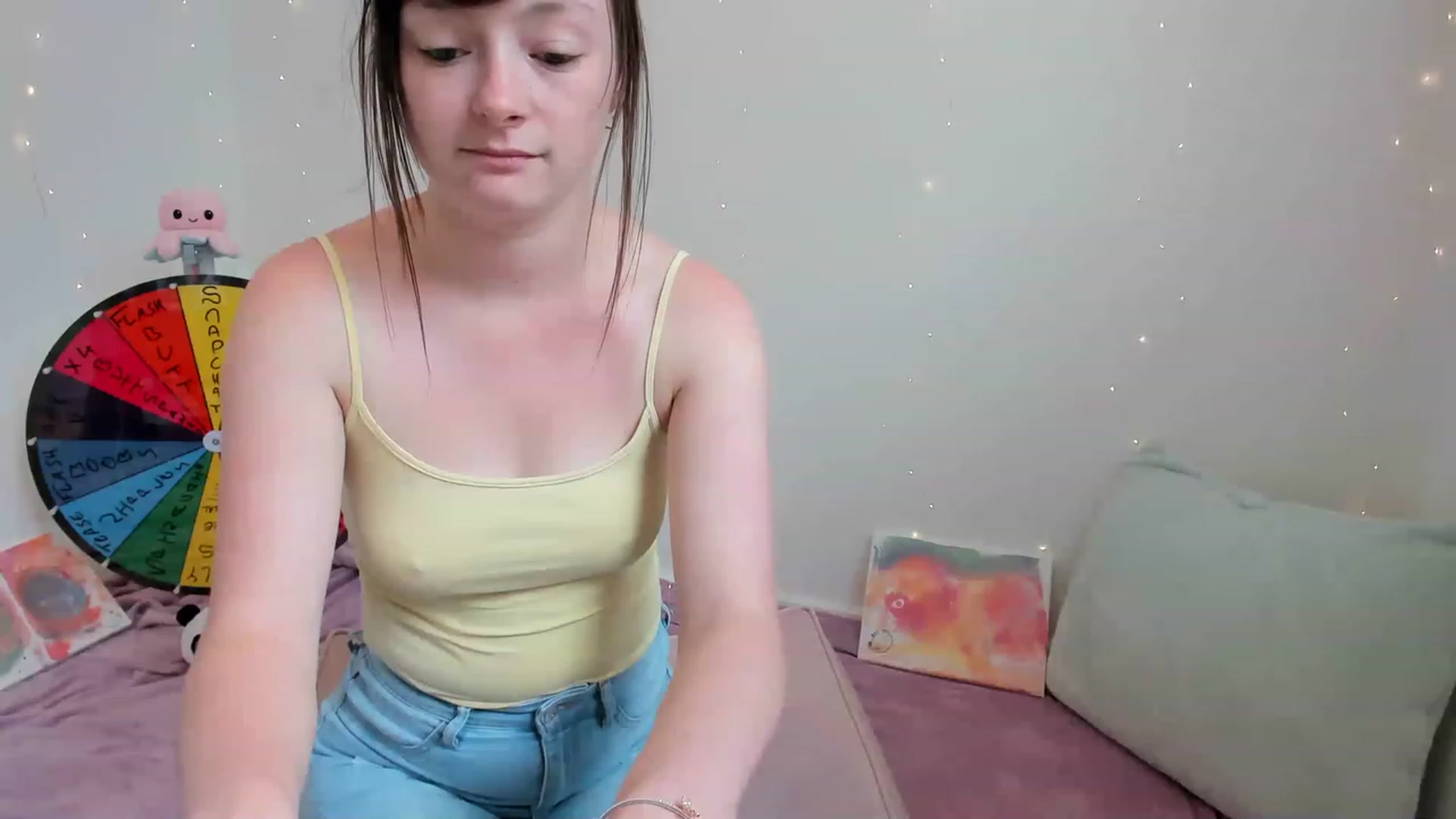 Gallery image thumbnail from JessieBear_'s myfreecams stream on, 07/28/2023, 15:43 image 14 of 20