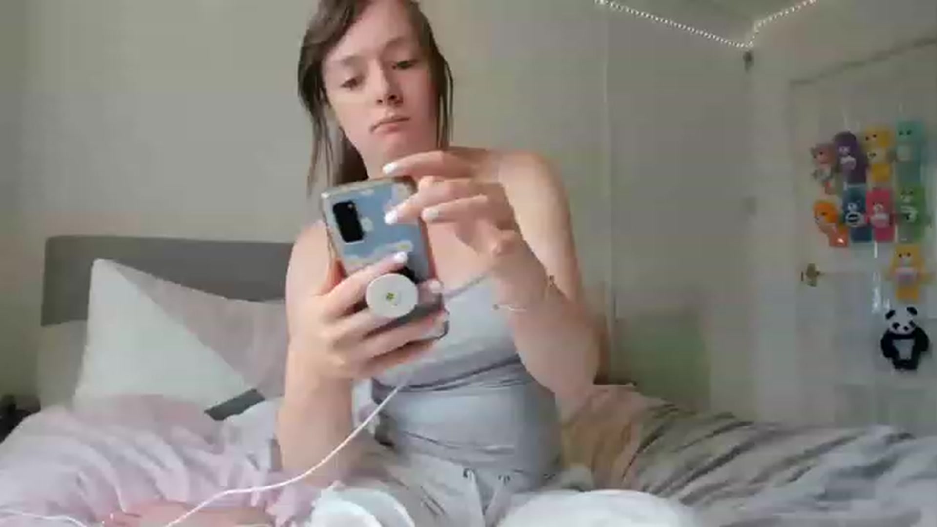 Gallery image thumbnail from JessieBear_'s myfreecams stream on, 08/17/2023, 14:06 image 15 of 20