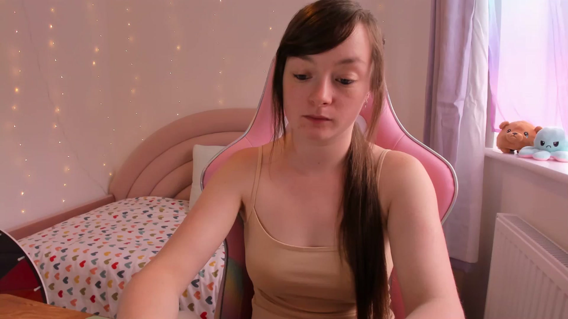 Gallery image thumbnail from JessieBear_'s myfreecams stream on, 08/22/2023, 14:11 image 8 of 20