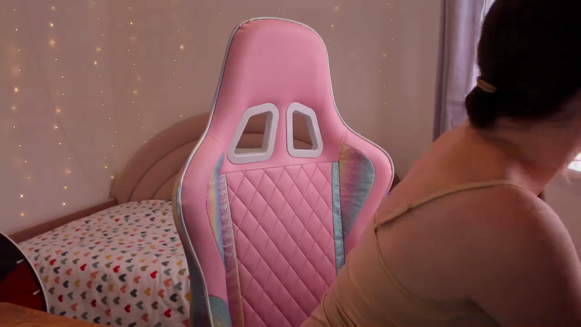 Gallery image thumbnail from JessieBear_'s myfreecams stream on, 08/22/2023, 14:11 image 16 of 20