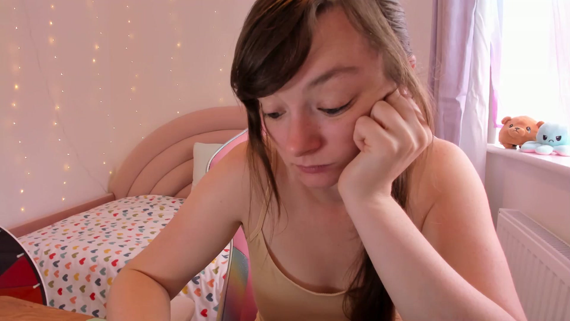 Gallery image thumbnail from JessieBear_'s myfreecams stream on, 08/22/2023, 14:11 image 14 of 20
