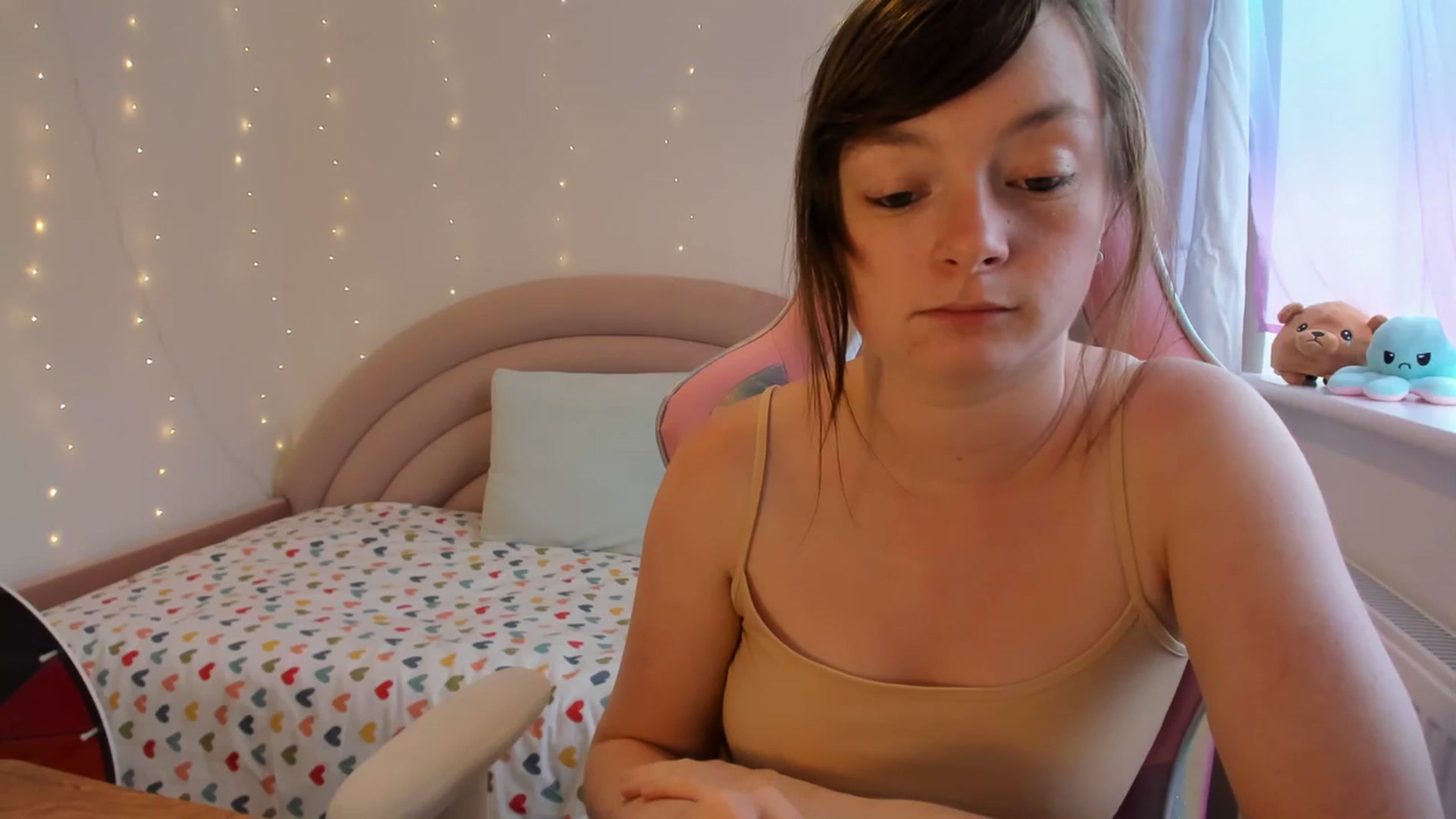 Gallery image thumbnail from JessieBear_'s myfreecams stream on, 08/22/2023, 16:47 image 7 of 20